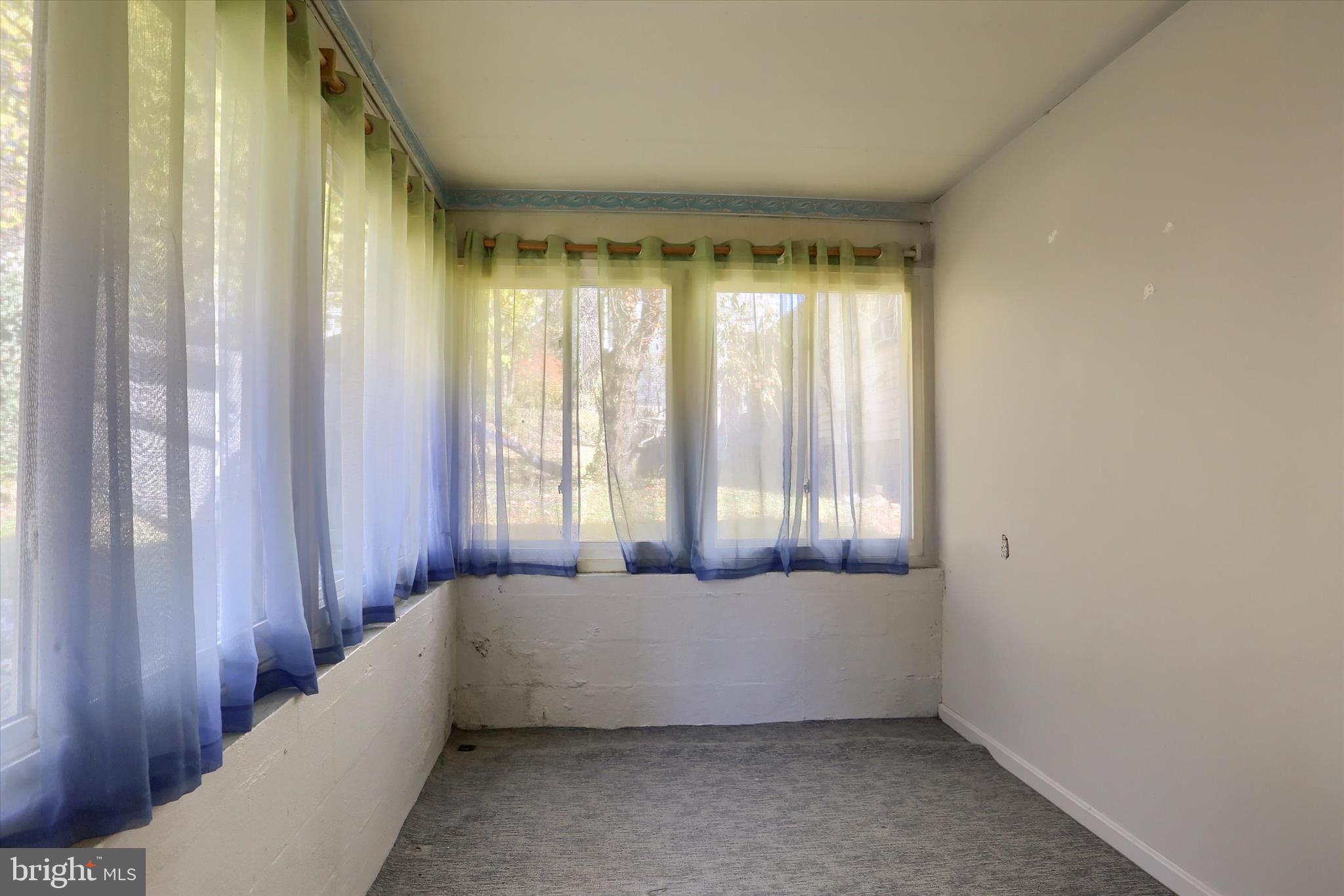 CHESTNUT HILLS - Residential