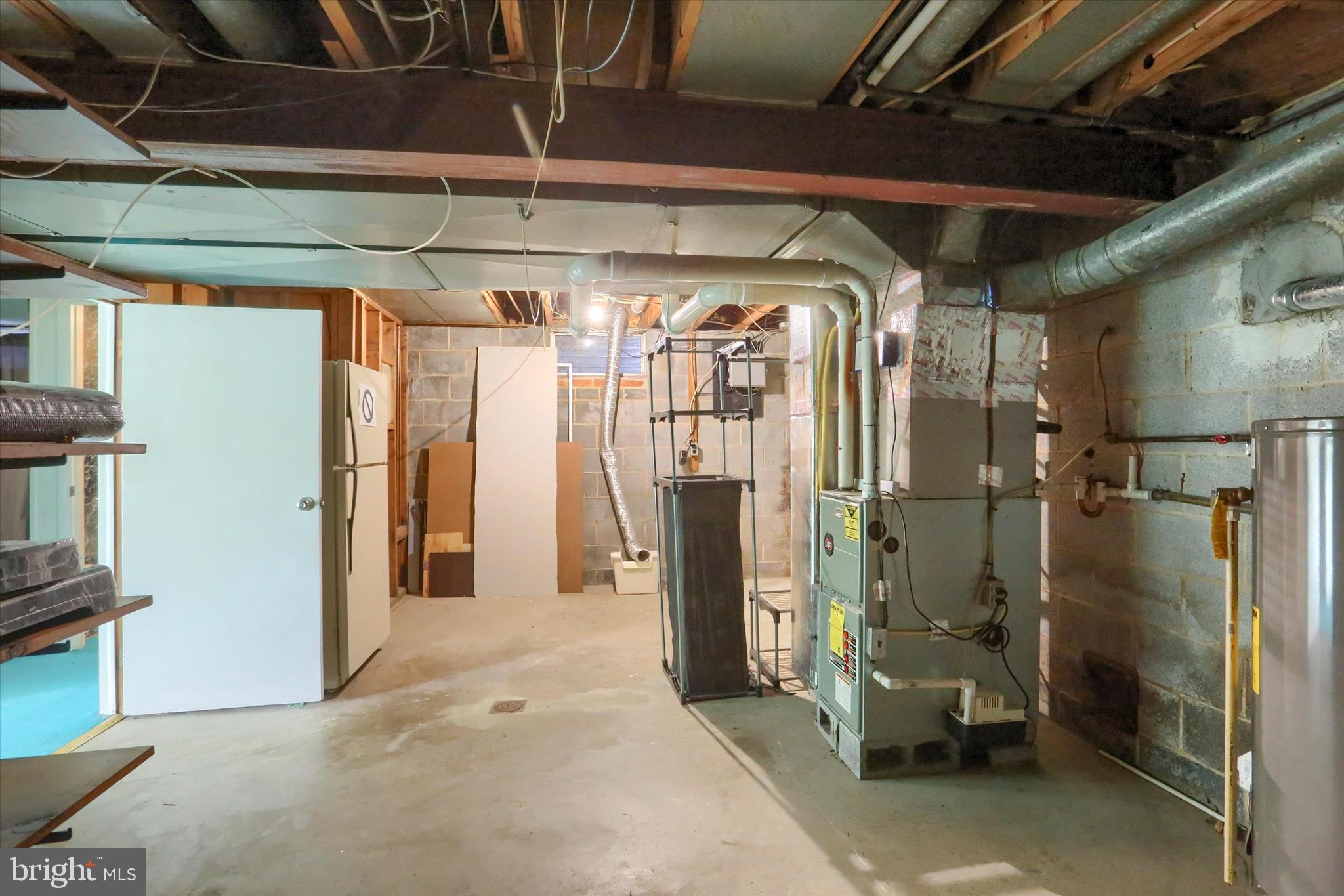 CHESTNUT HILLS - Residential