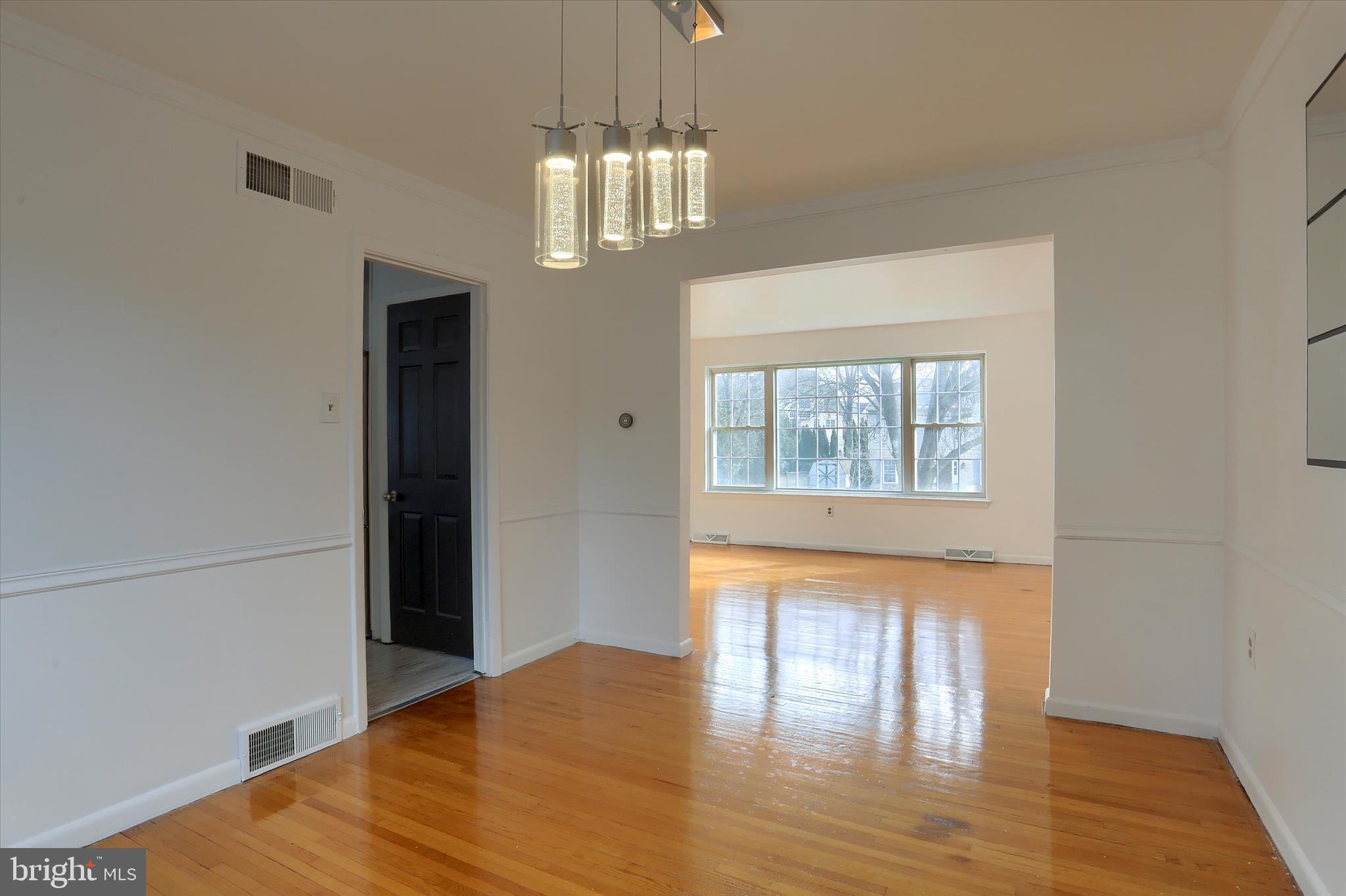 CHESTNUT HILLS - Residential