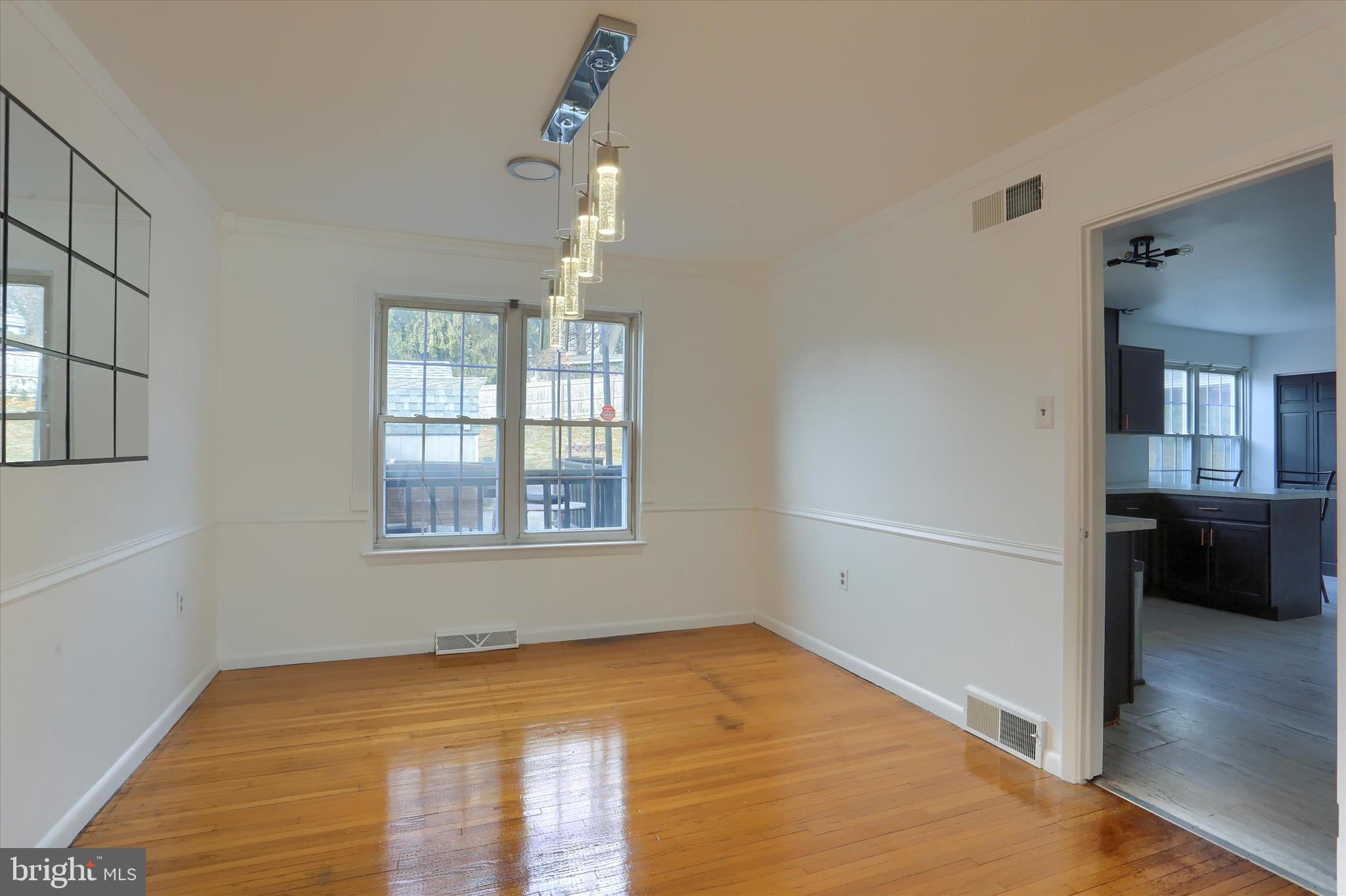 CHESTNUT HILLS - Residential