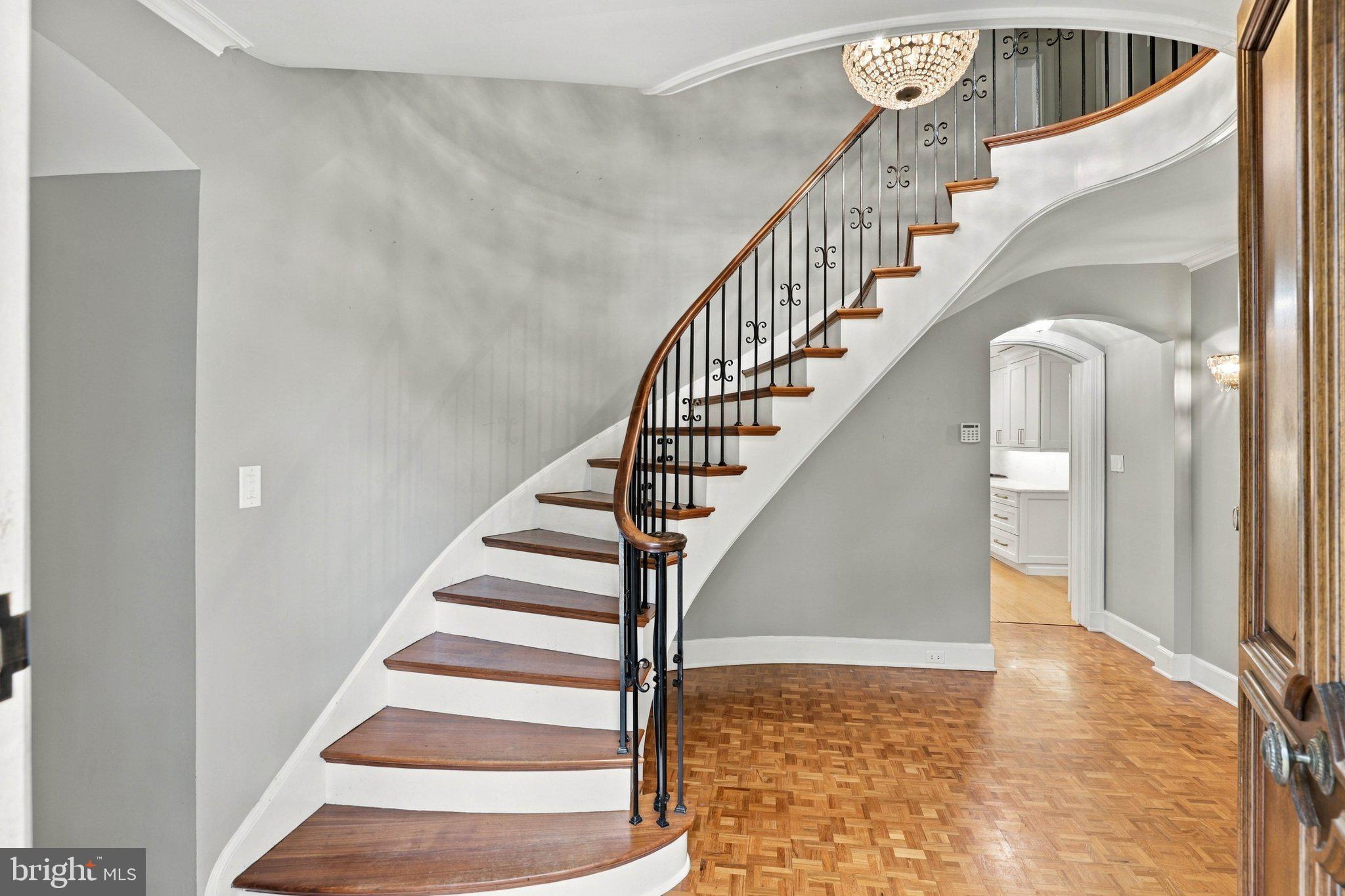 1032 SMALLBROOK LANE