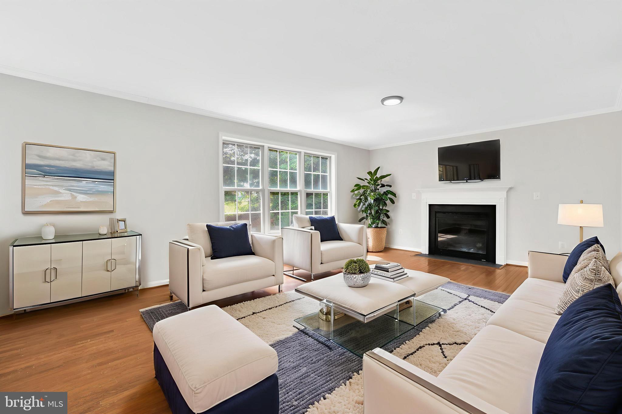 OAK GROVE APARTMENTS - Residential