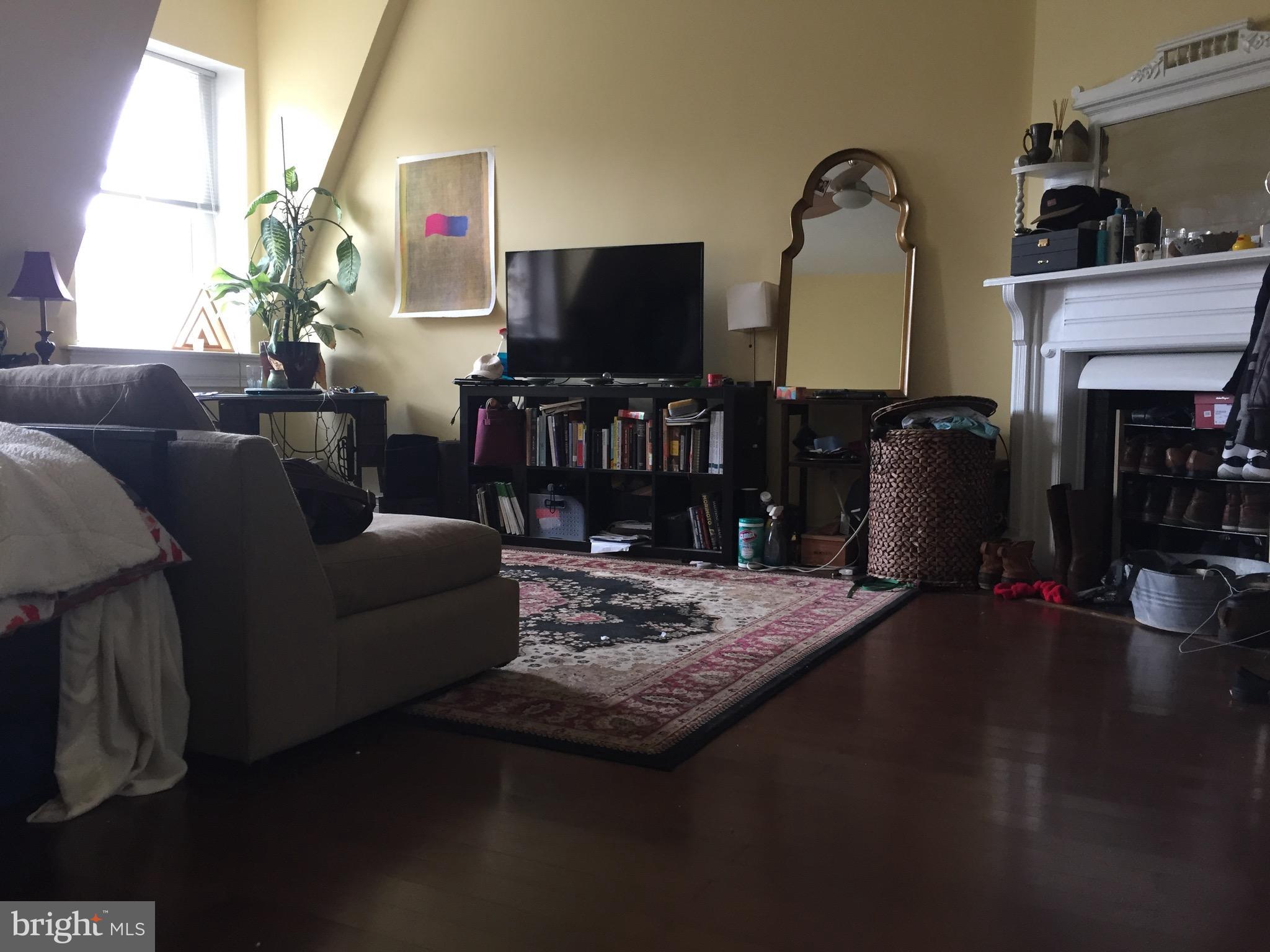 MOUNT VERNON PLACE HISTORIC DISTRICT - Residential Lease