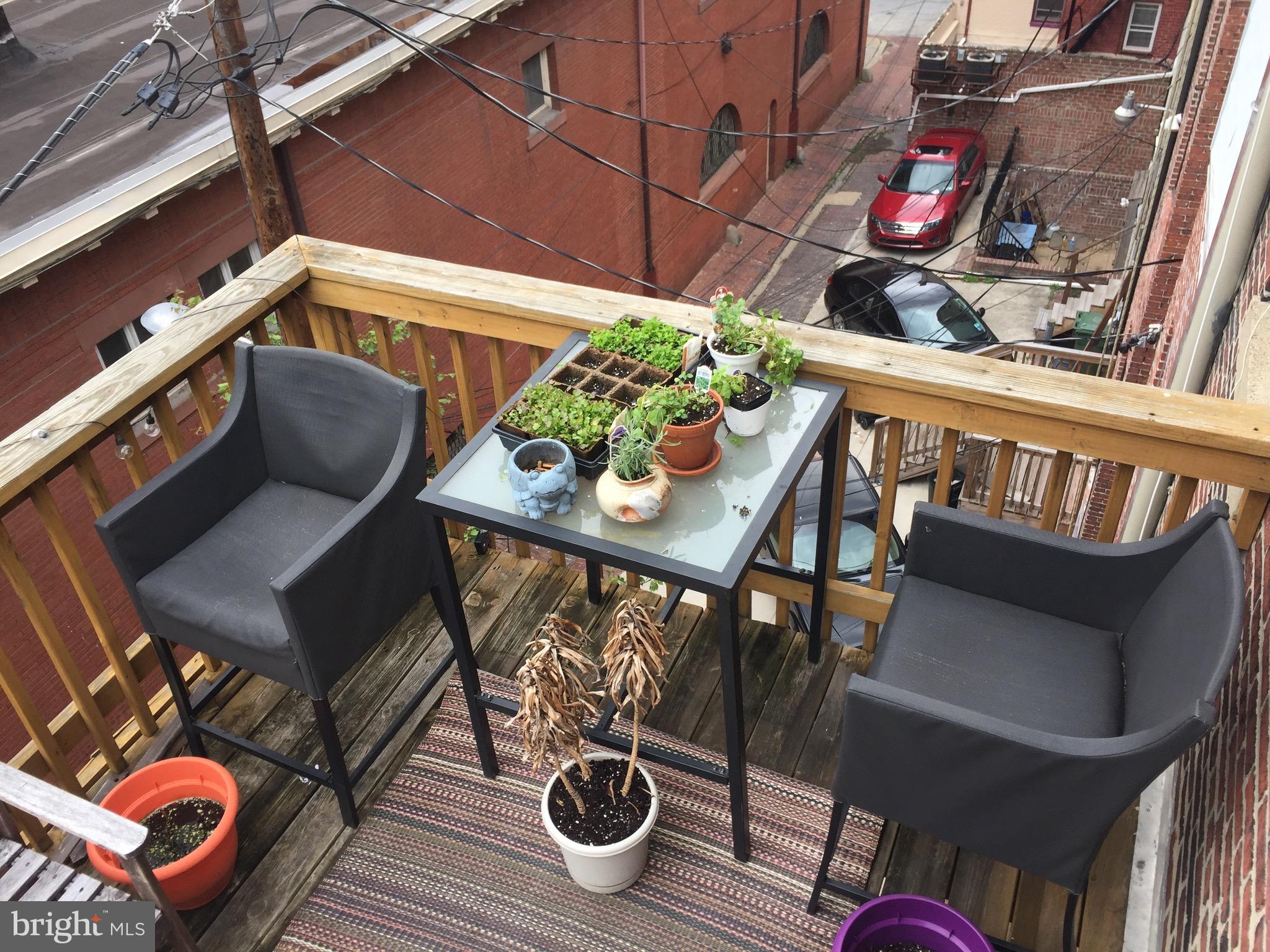 MOUNT VERNON PLACE HISTORIC DISTRICT - Residential Lease