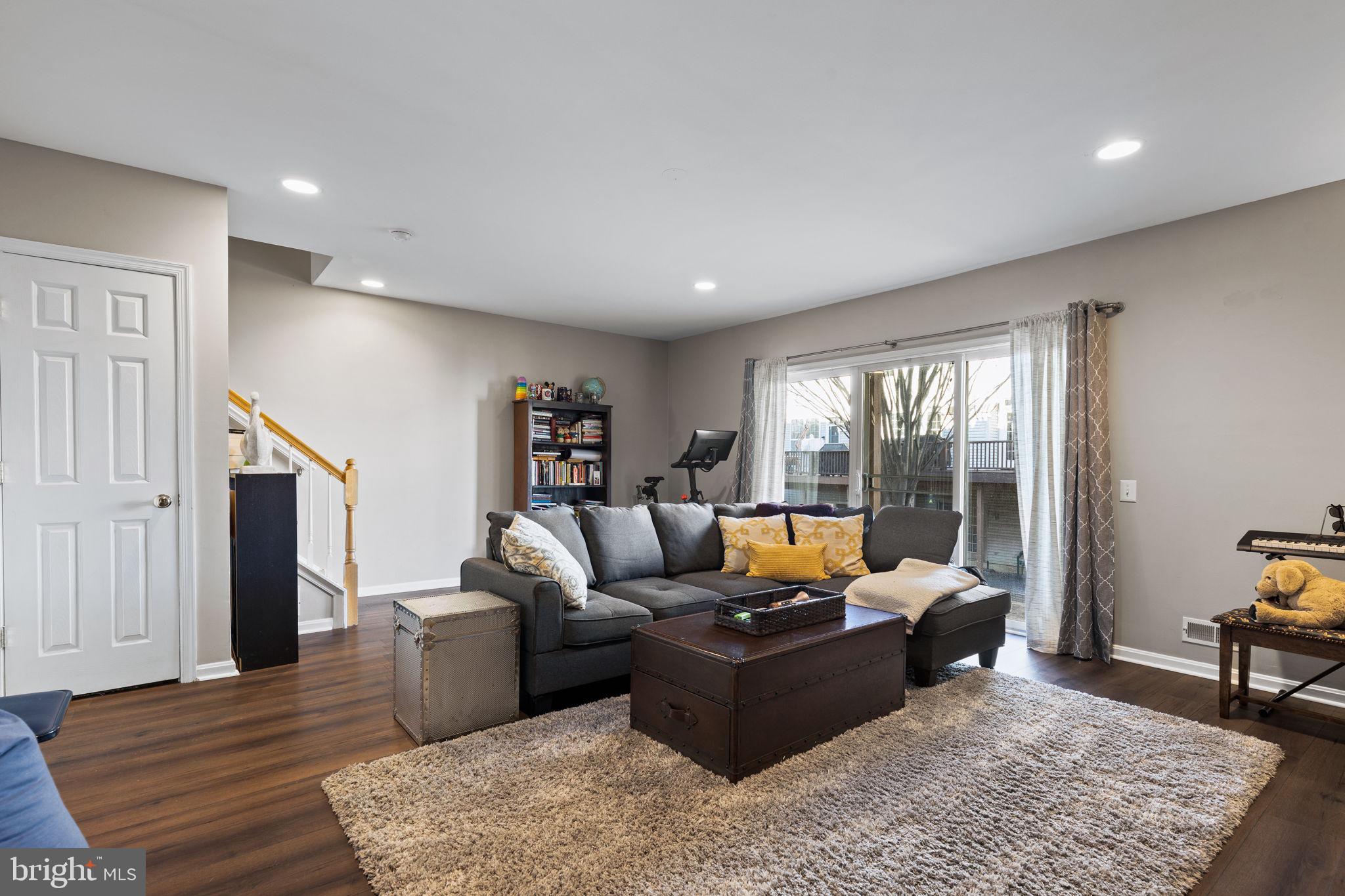 ANDORRA WOODS - Residential