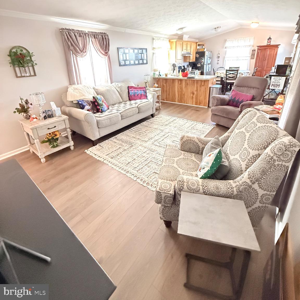 VILLAGE GREEN - Residential