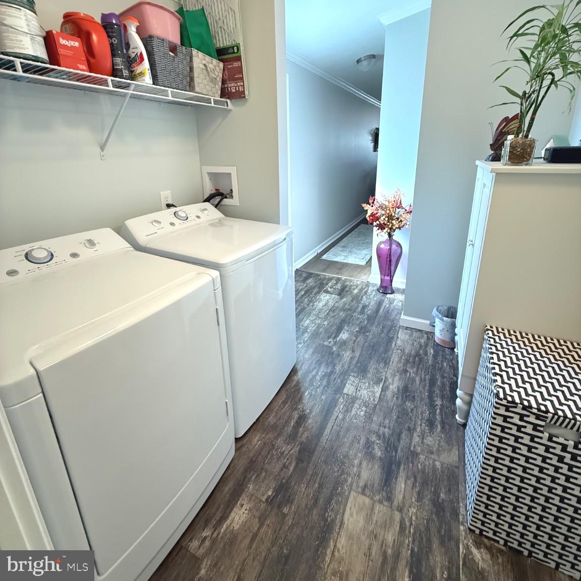 VILLAGE GREEN - Residential