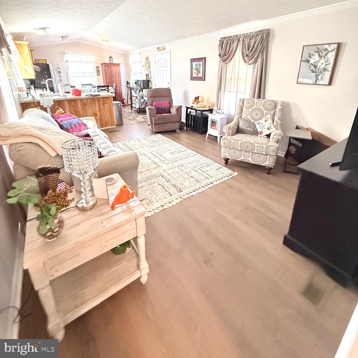 VILLAGE GREEN - Residential