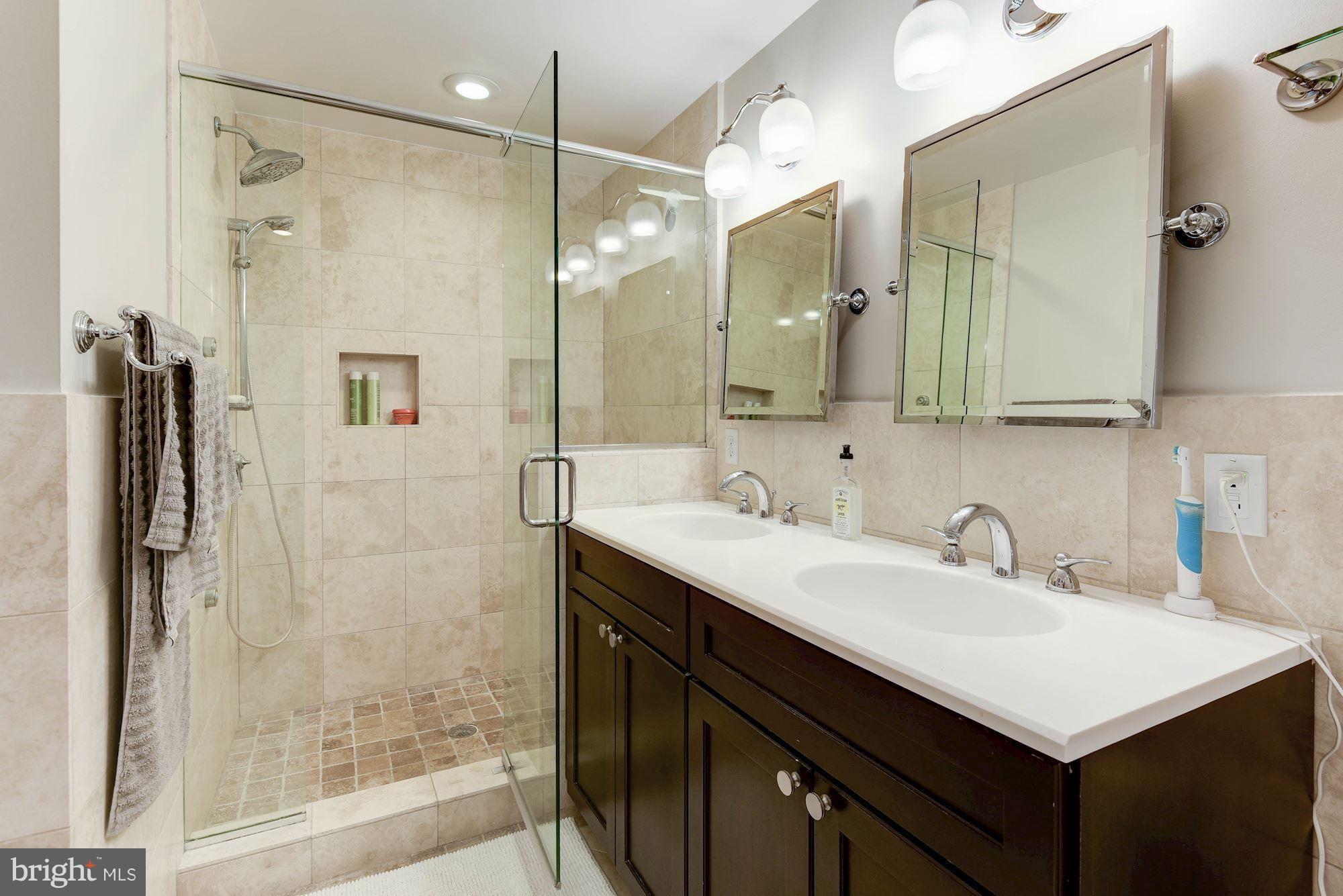 ARLINGTON FOREST - Residential Lease