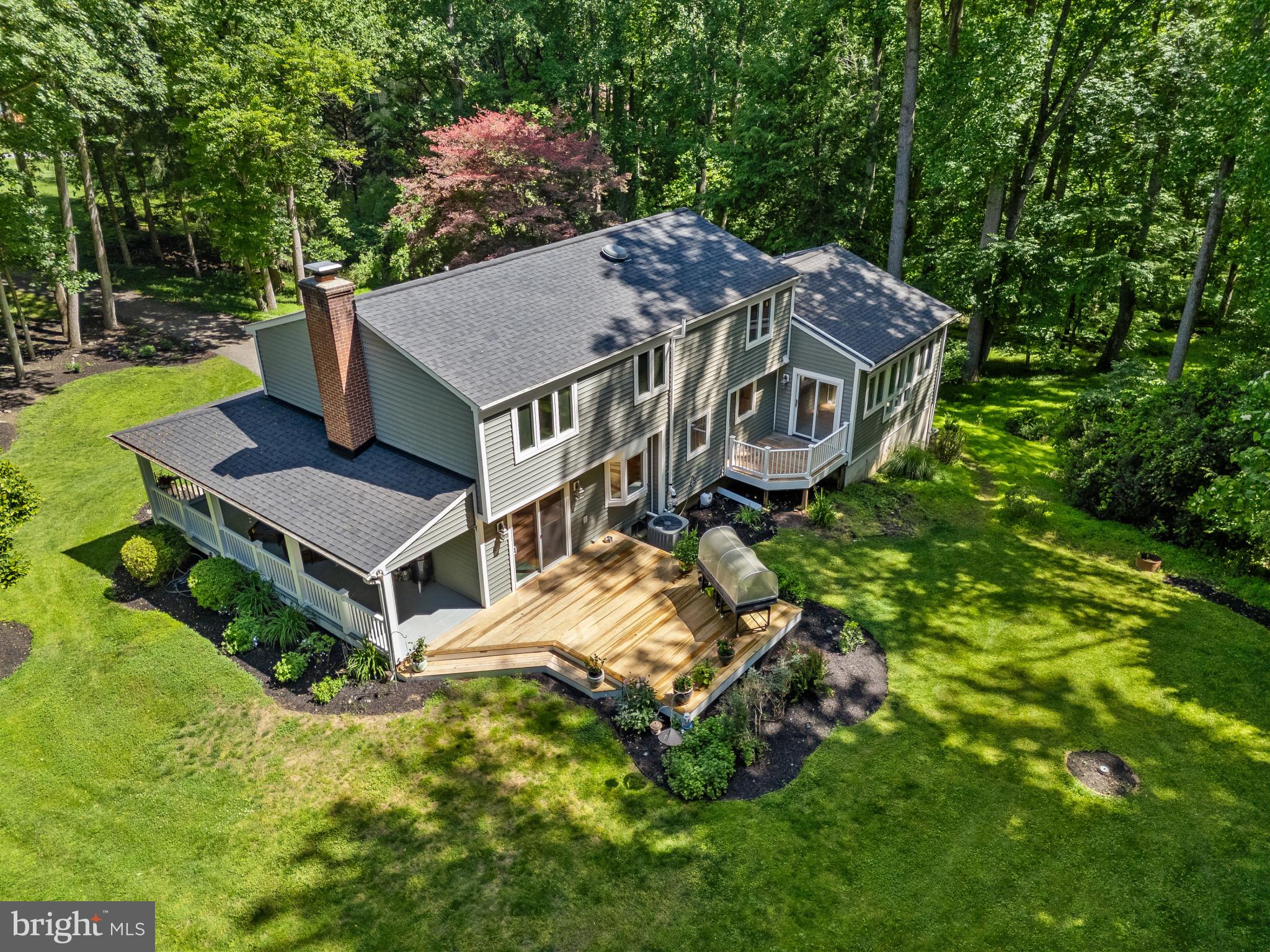 9 FOLLY FARMS COURT