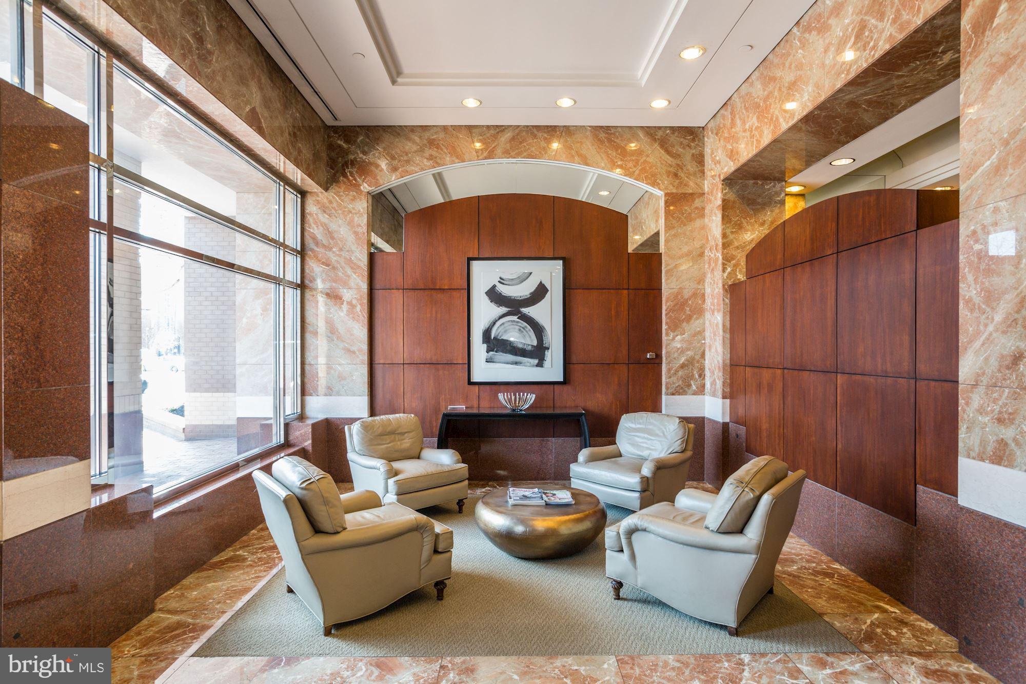 FAIRMONT PLAZA - Residential