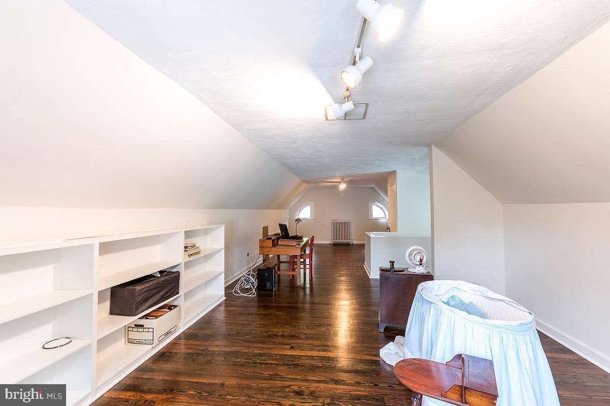 CHEVY CHASE - Residential