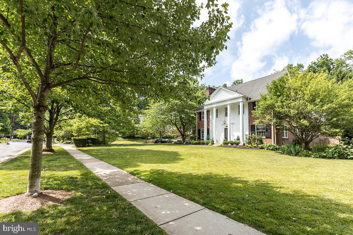 CHEVY CHASE - Residential