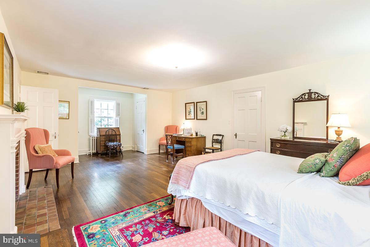 CHEVY CHASE - Residential