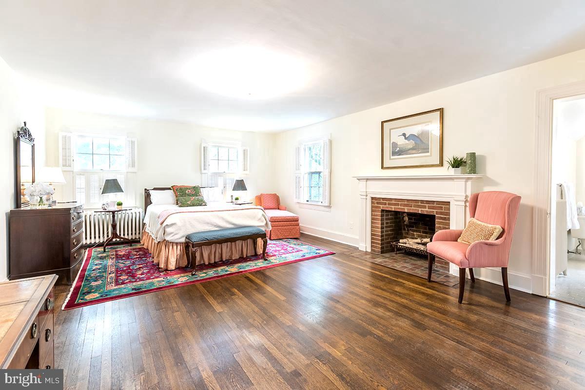 CHEVY CHASE - Residential