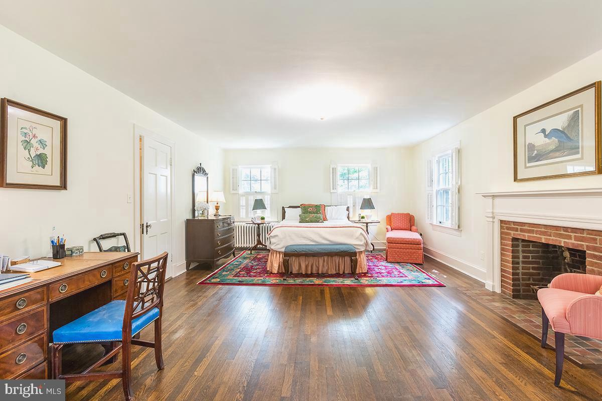 CHEVY CHASE - Residential