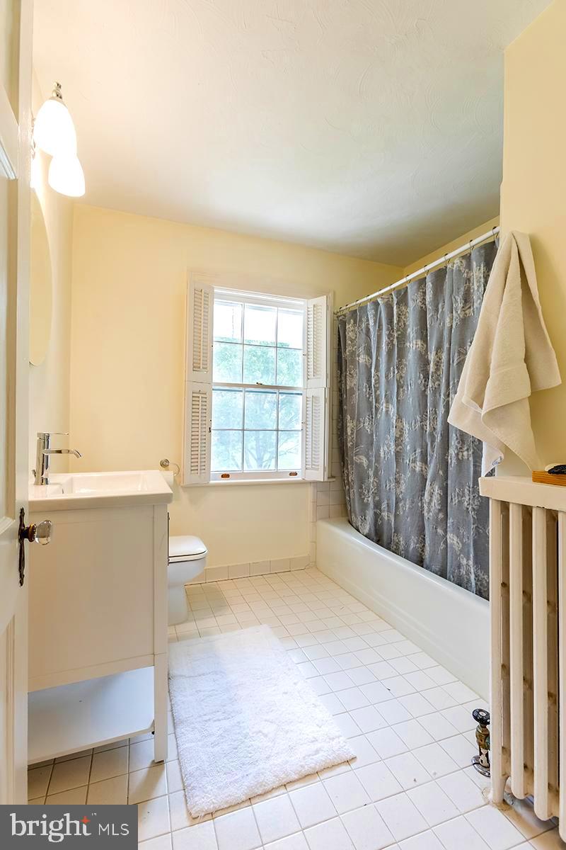 CHEVY CHASE - Residential