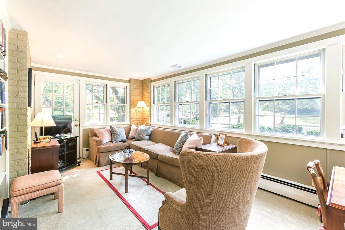 CHEVY CHASE - Residential