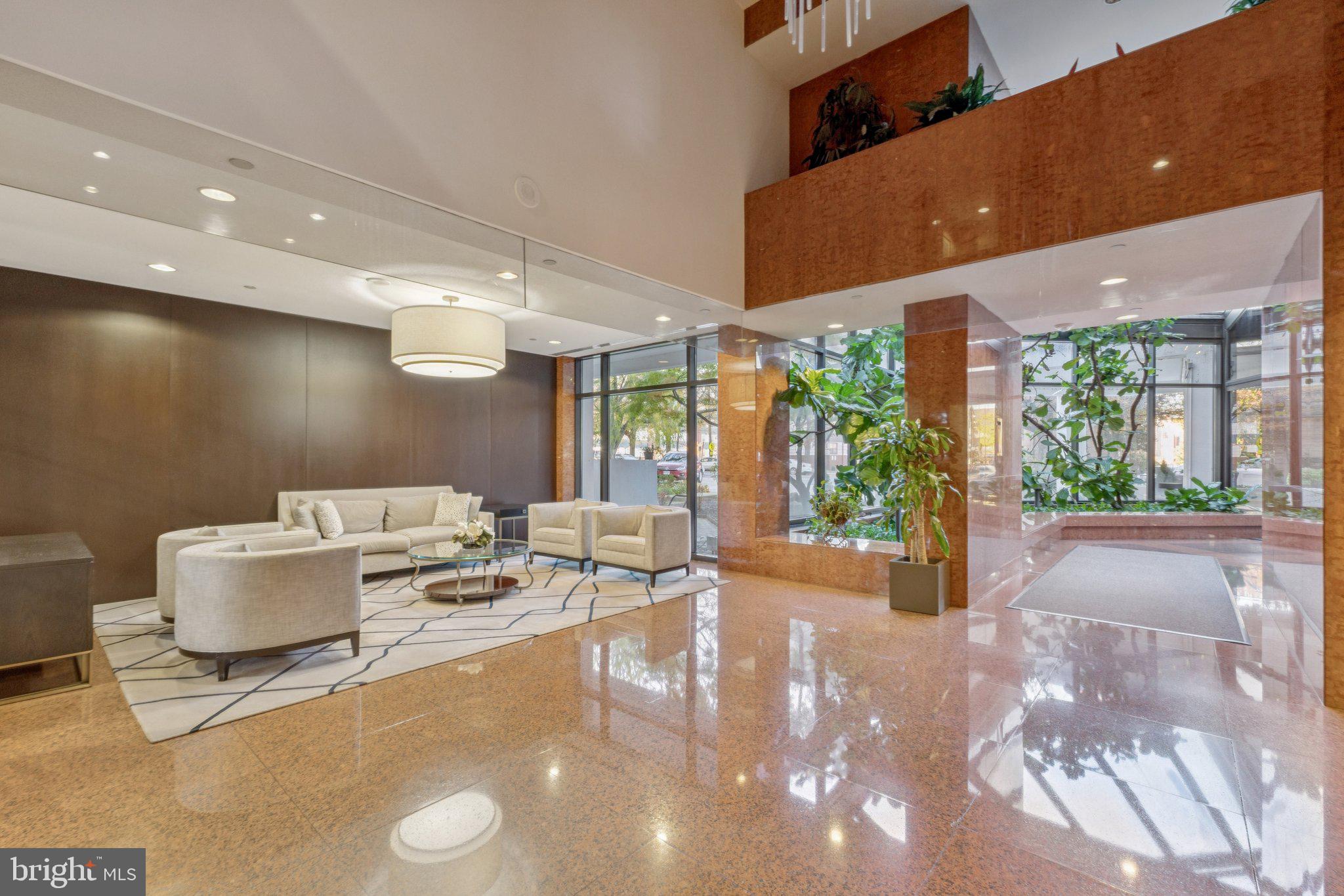 ROSSLYN - Residential