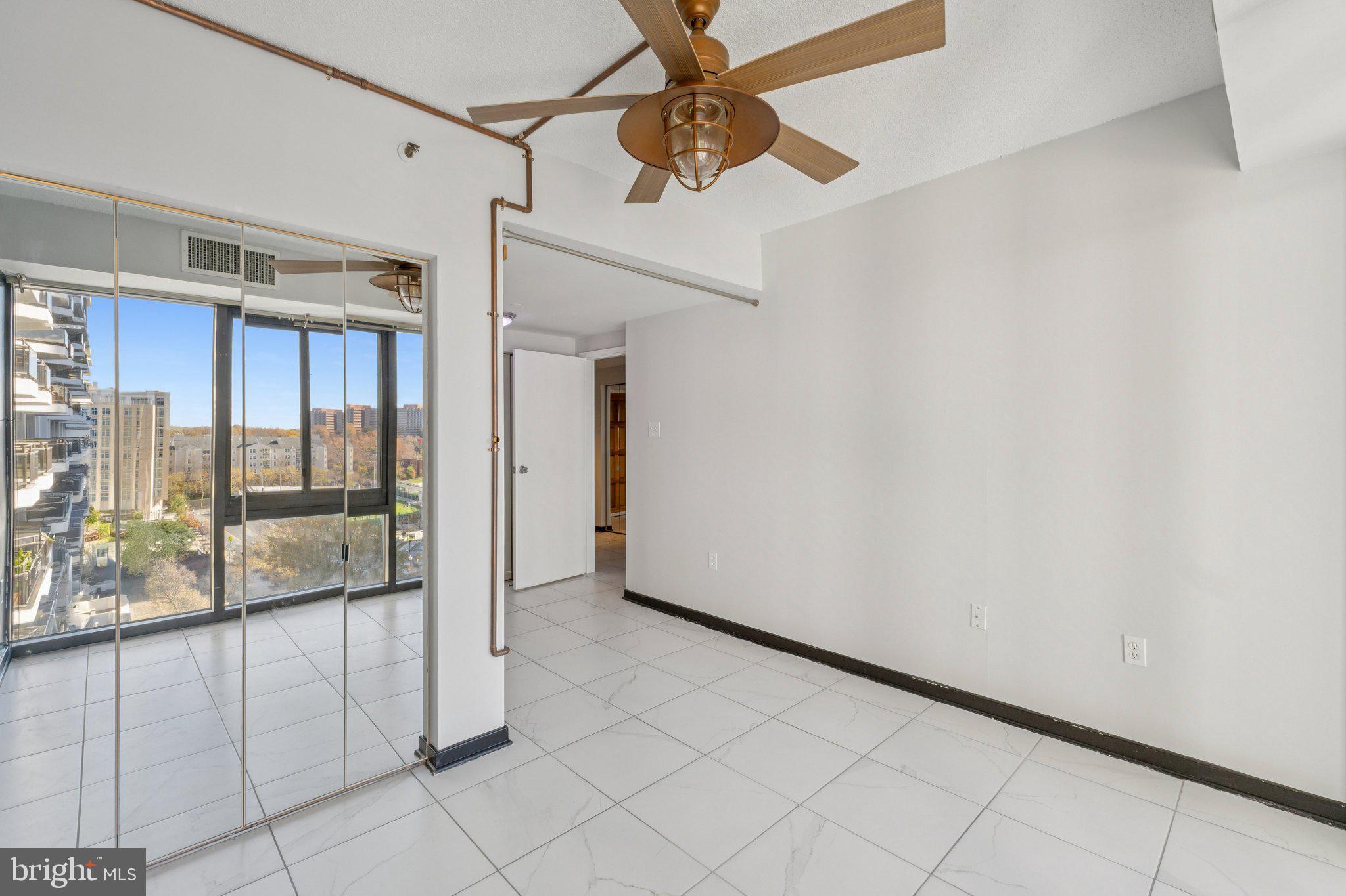 ROSSLYN - Residential