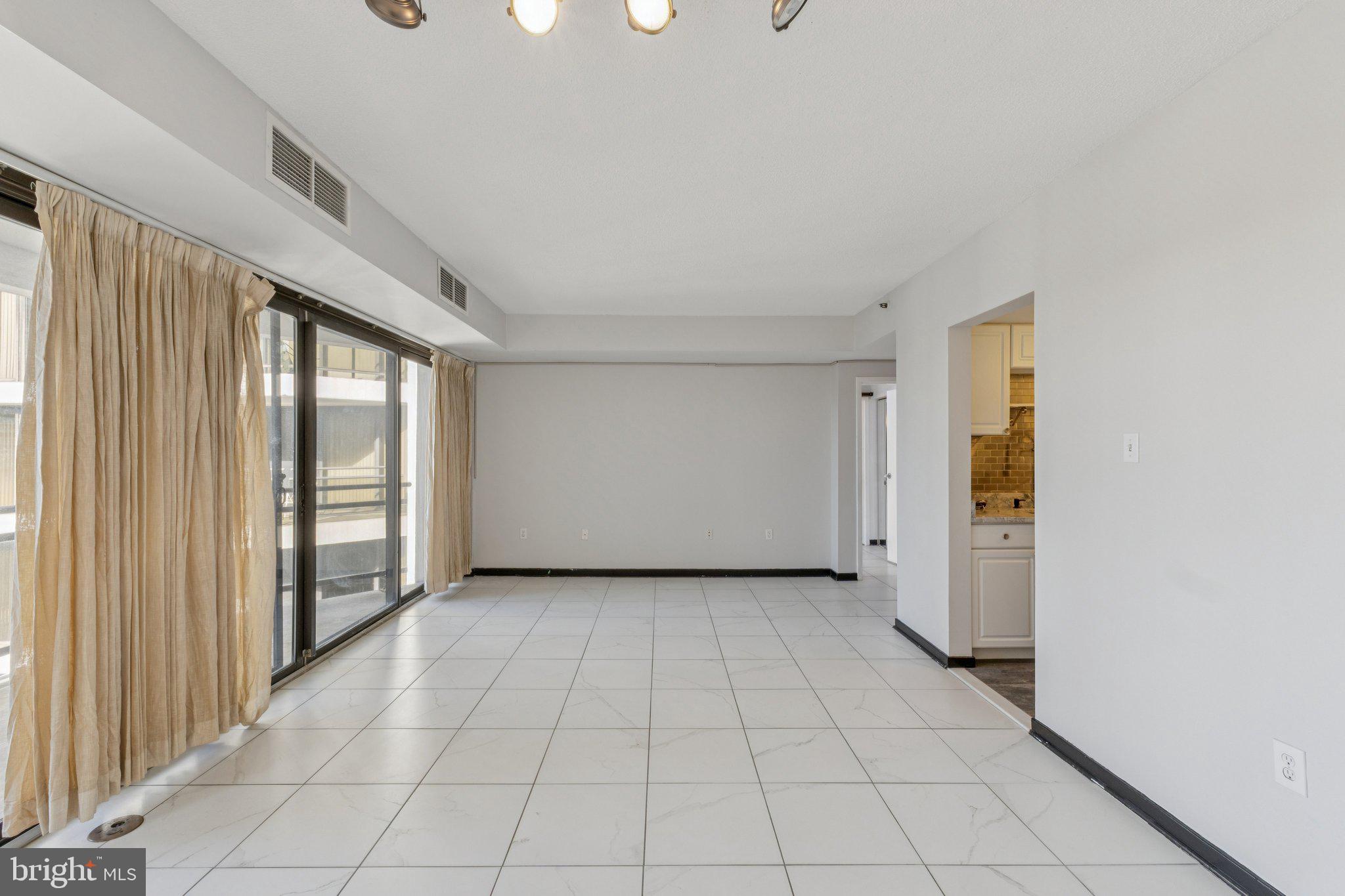 ROSSLYN - Residential