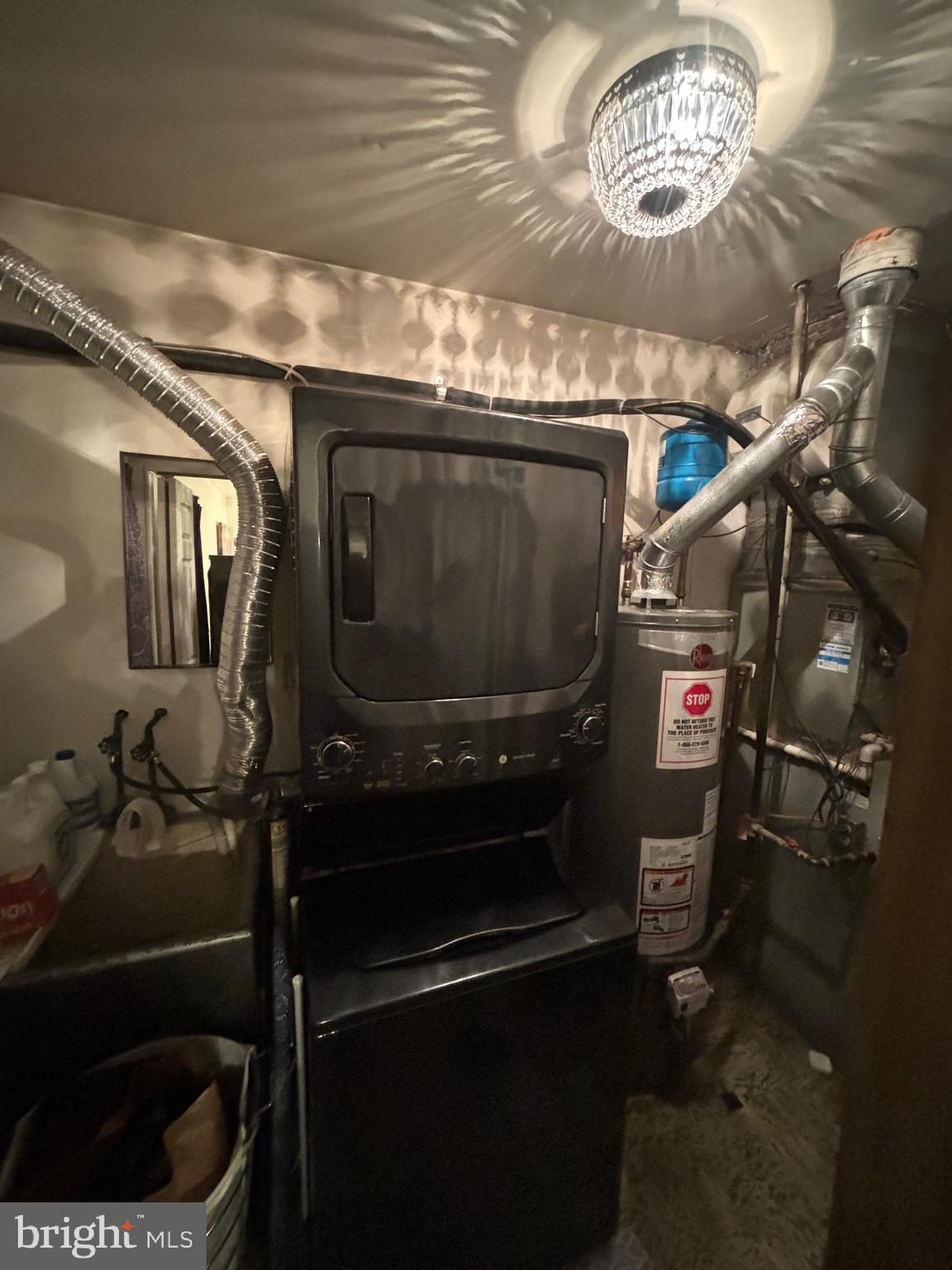 RITCHIE MANOR - Residential