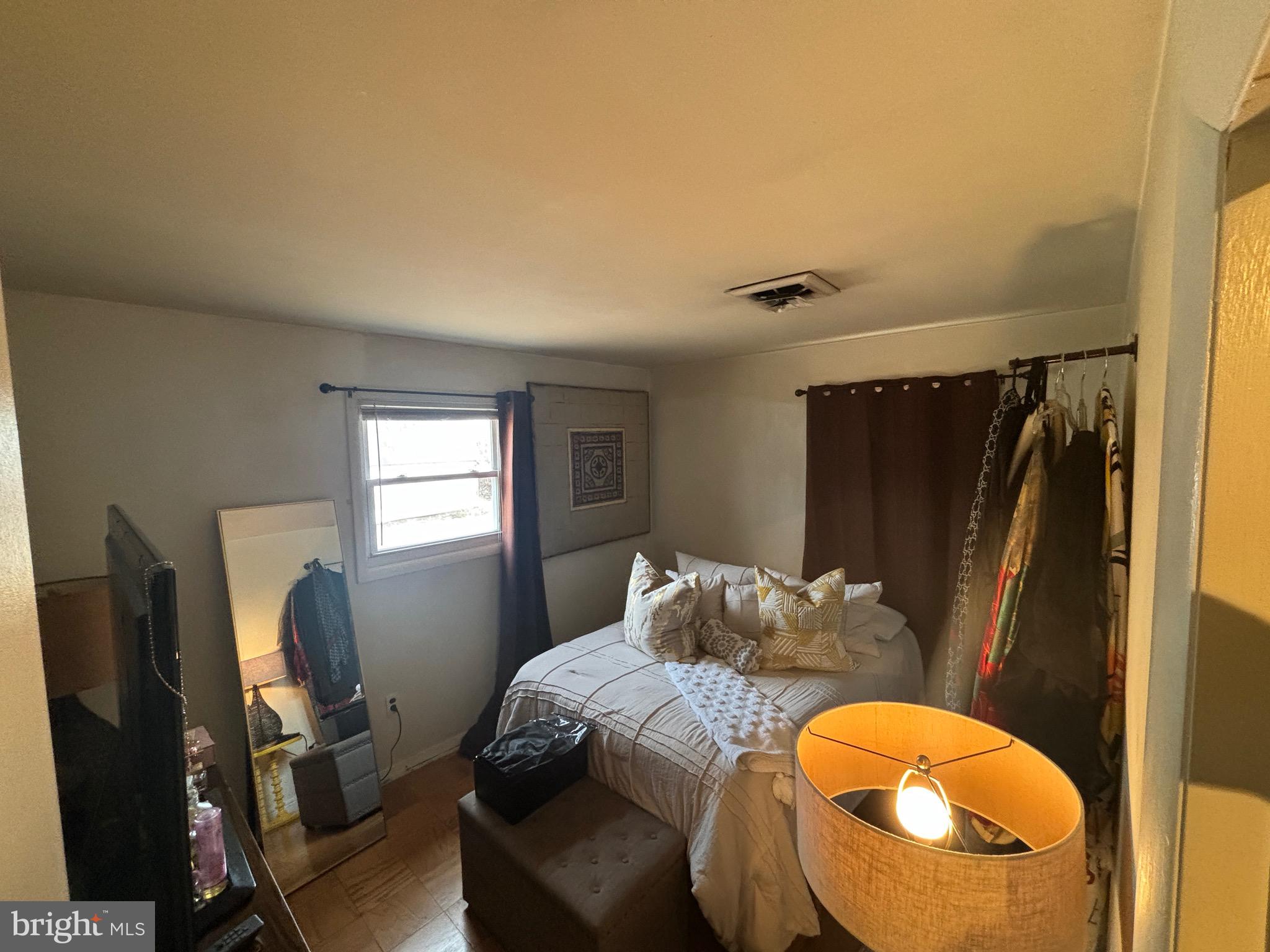 RITCHIE MANOR - Residential