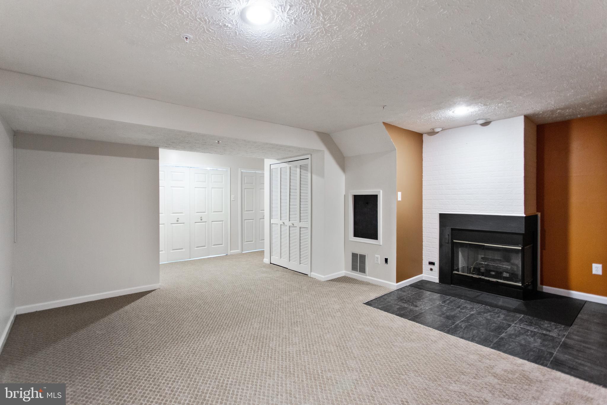 WYNDEMERE II - Residential