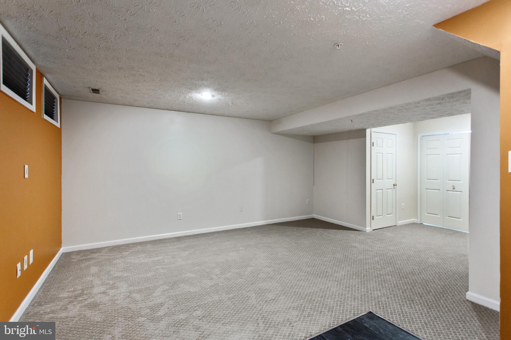 WYNDEMERE II - Residential