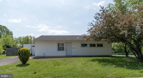 2 Edgewood Lane, Levittown, PA 19054 - MLS#: PABU2094418
