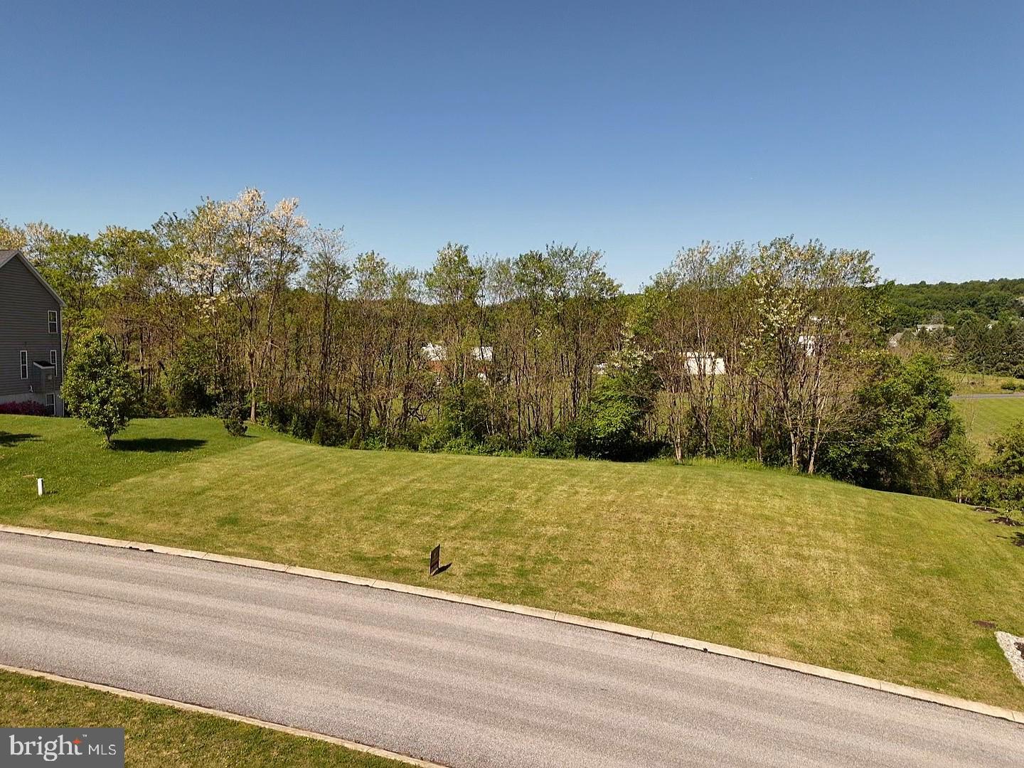 SUMMIT RIDGE - Residential