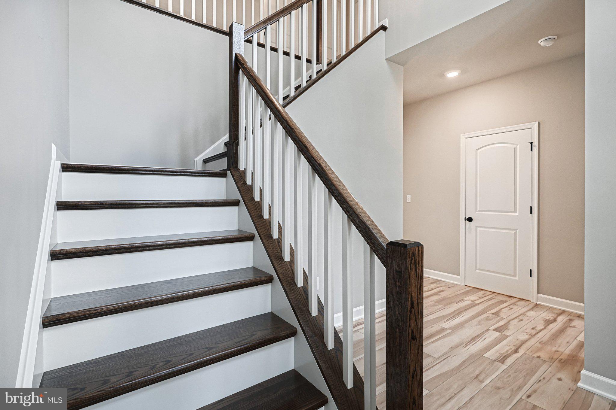 SUMMIT RIDGE - Residential
