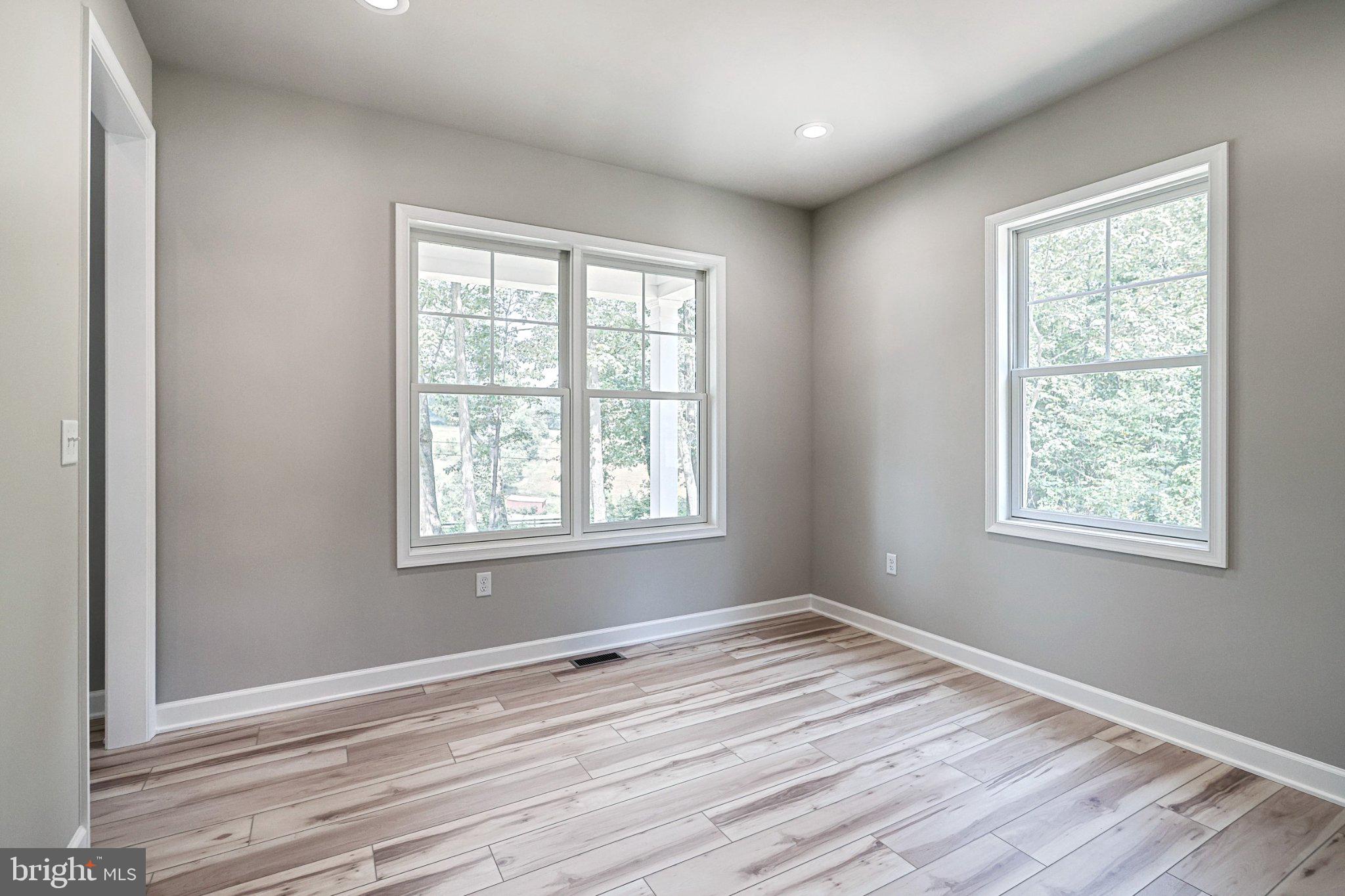 SUMMIT RIDGE - Residential