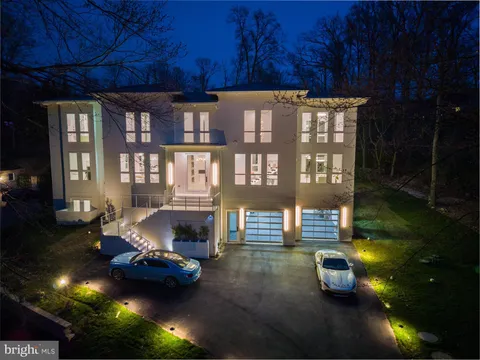 8757 Brook Road, McLean, VA 22102 - #: VAFX2224216