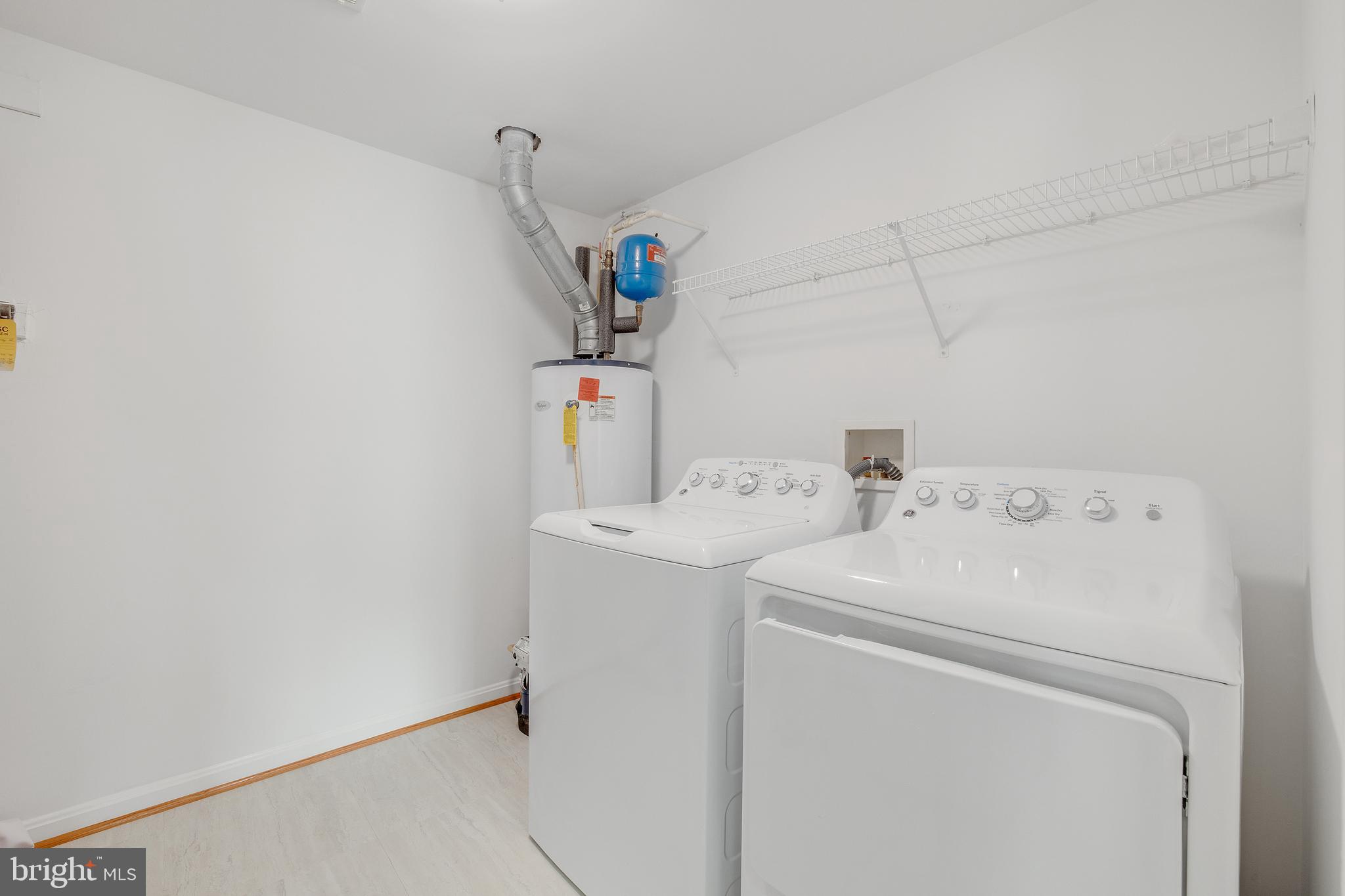 CAMERON GROVE - Residential