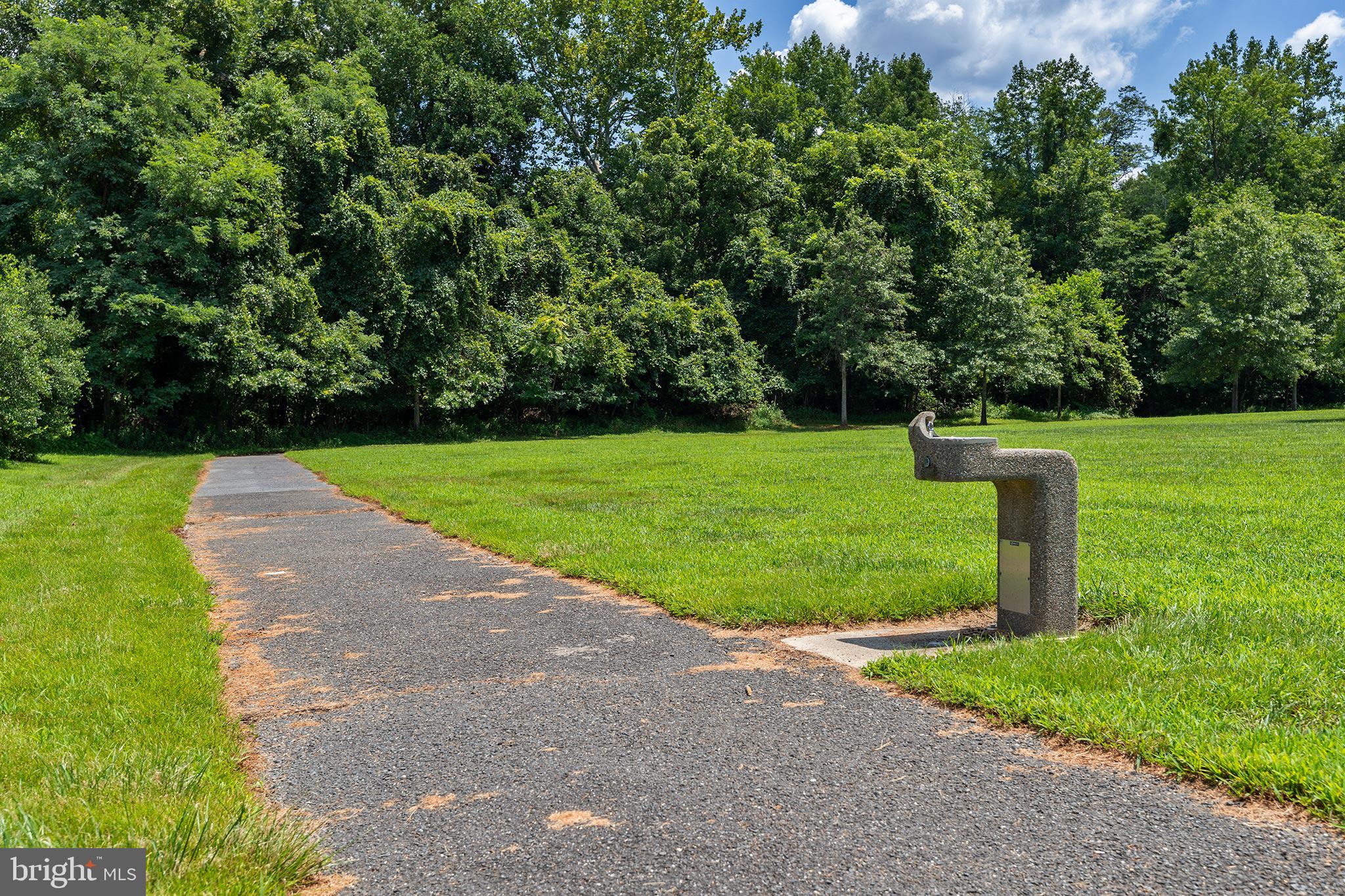 CAMERON GROVE - Residential