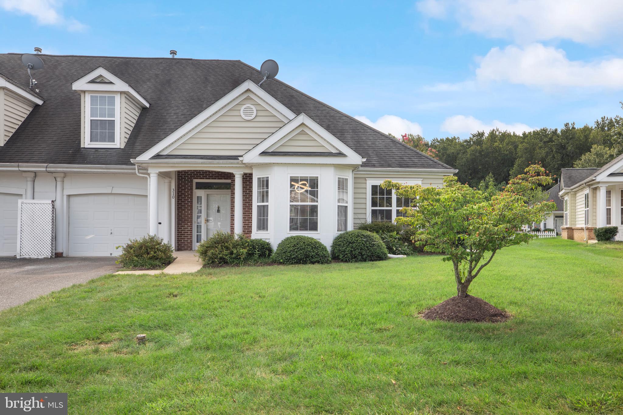 CAMERON GROVE - Residential