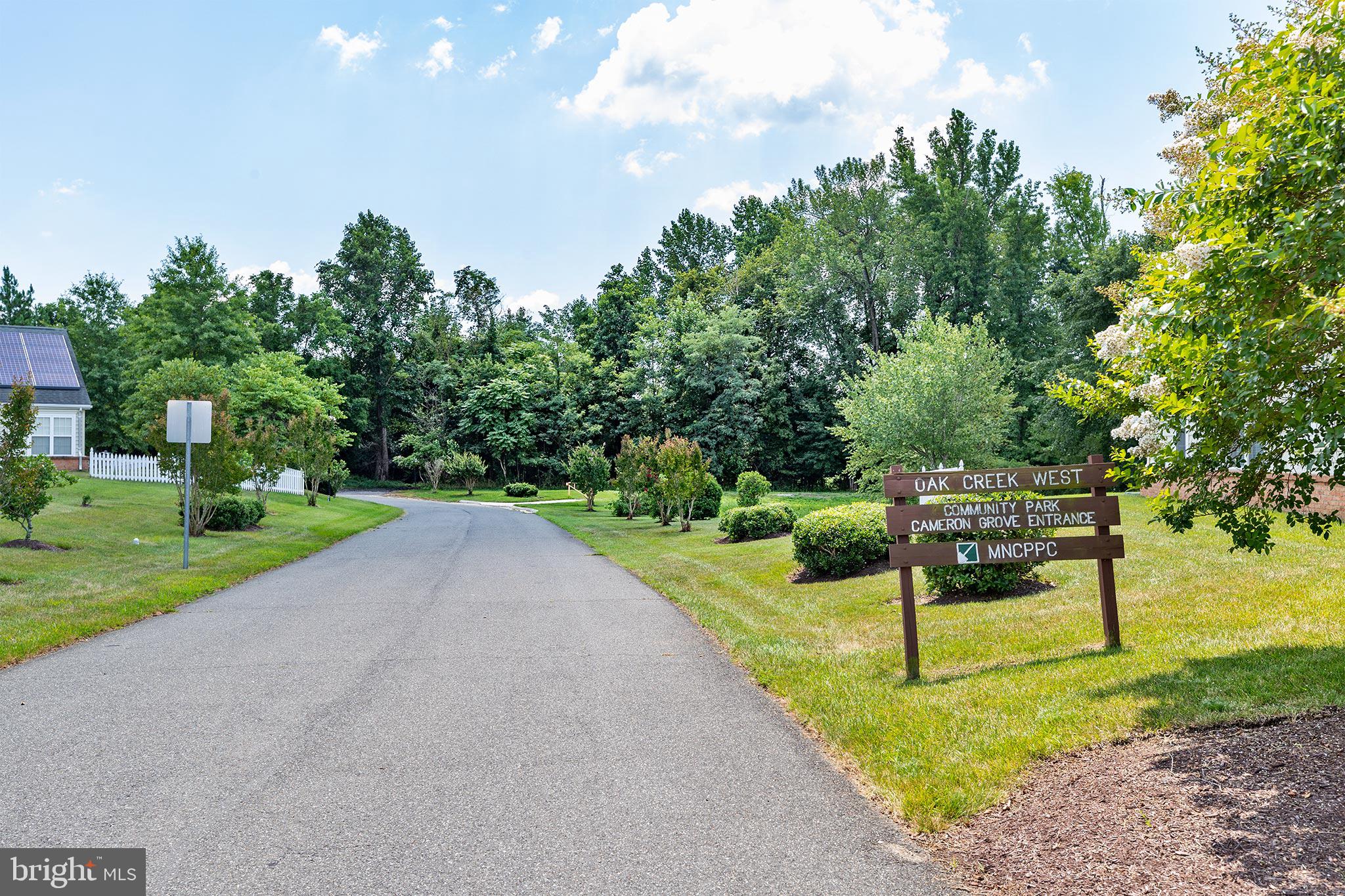 CAMERON GROVE - Residential