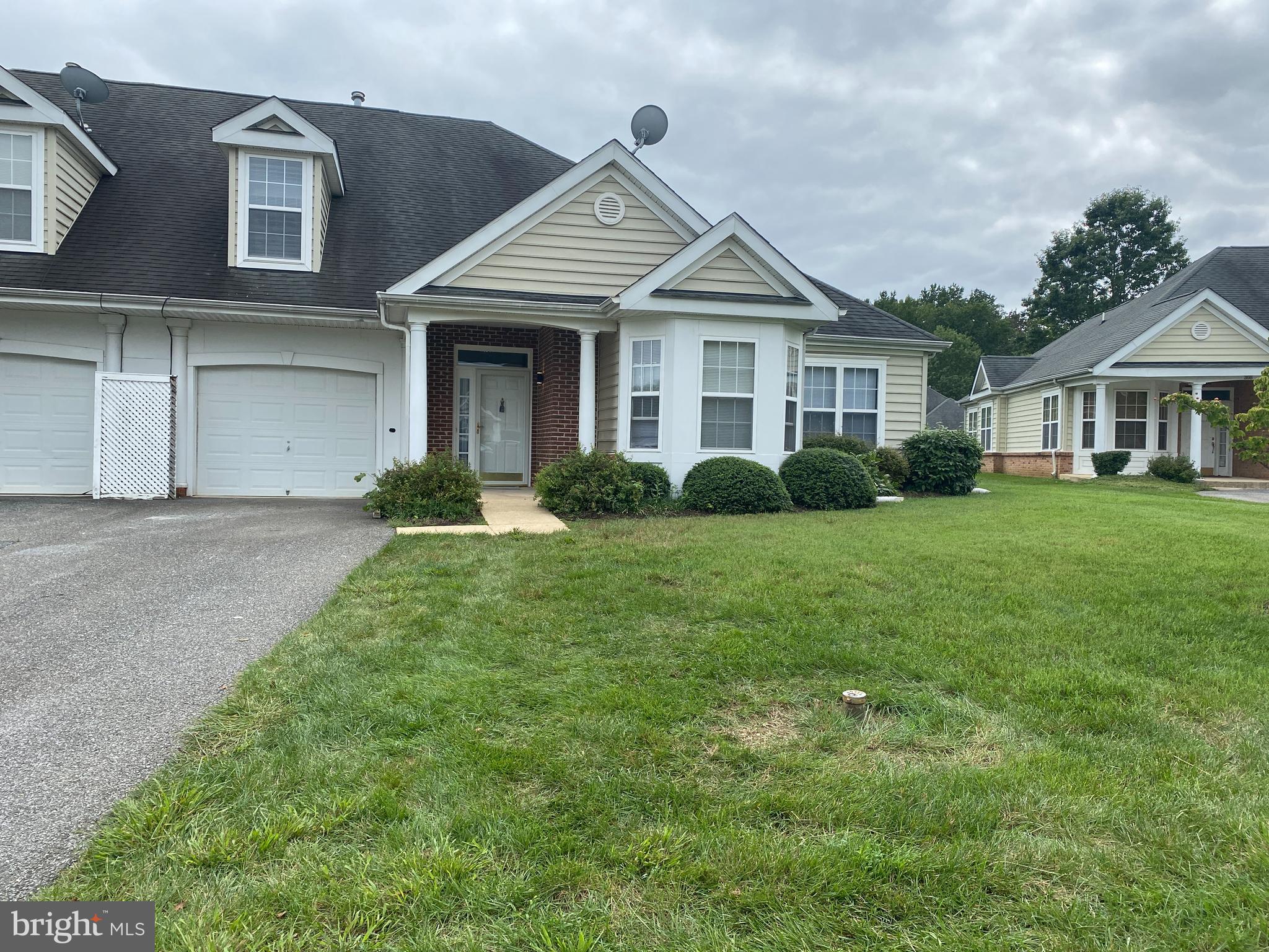 CAMERON GROVE - Residential