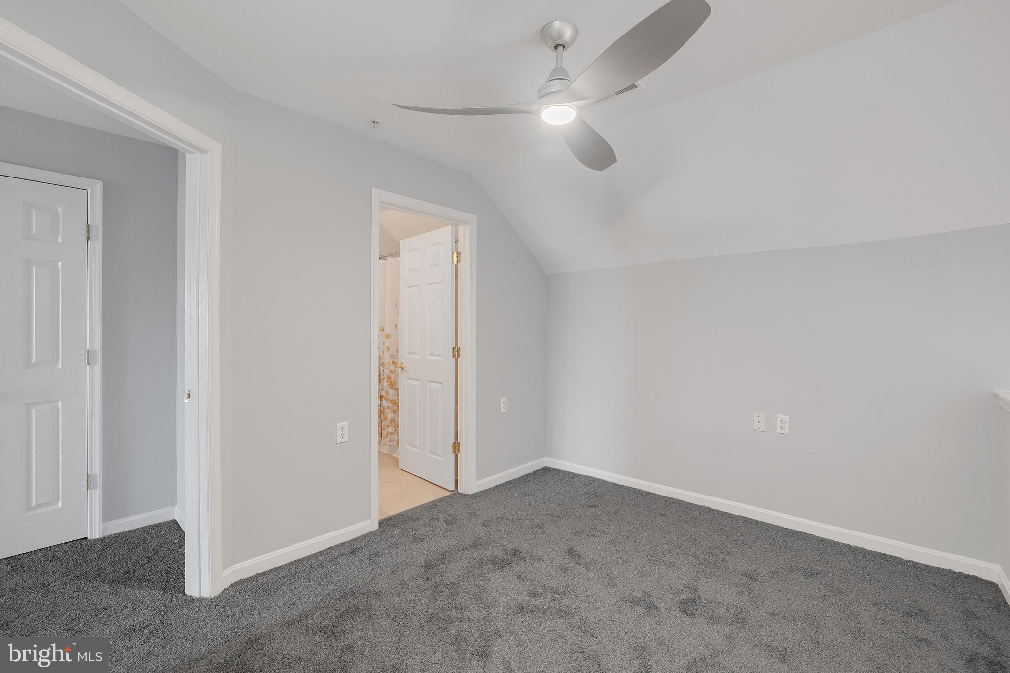 CAMERON GROVE - Residential