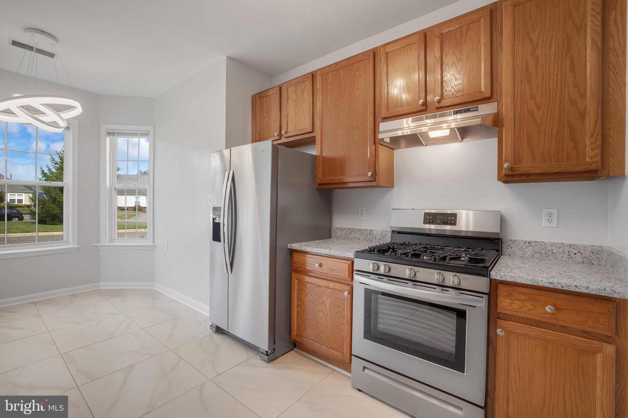 CAMERON GROVE - Residential