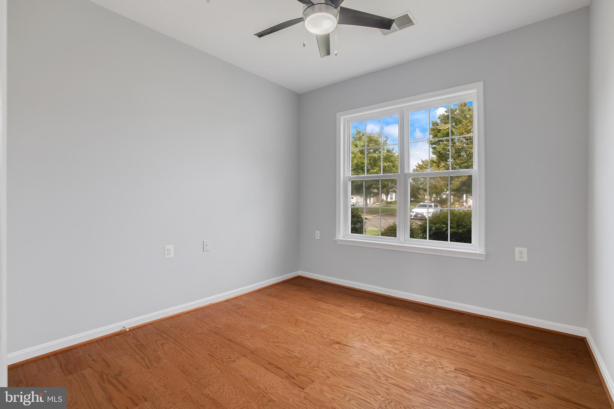 CAMERON GROVE - Residential