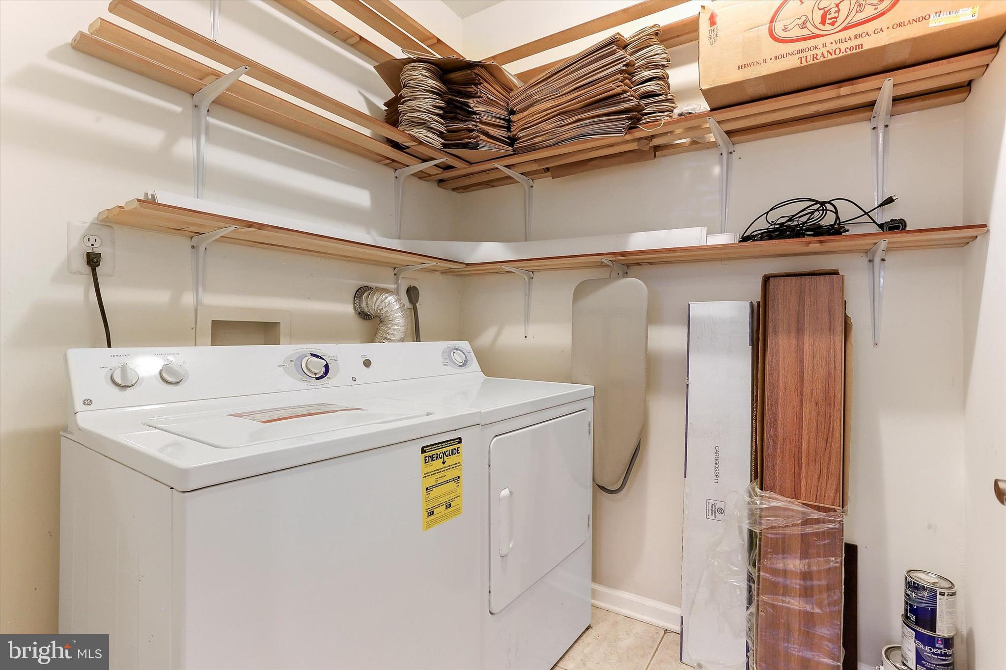 LEE OVERLOOK - Residential Lease