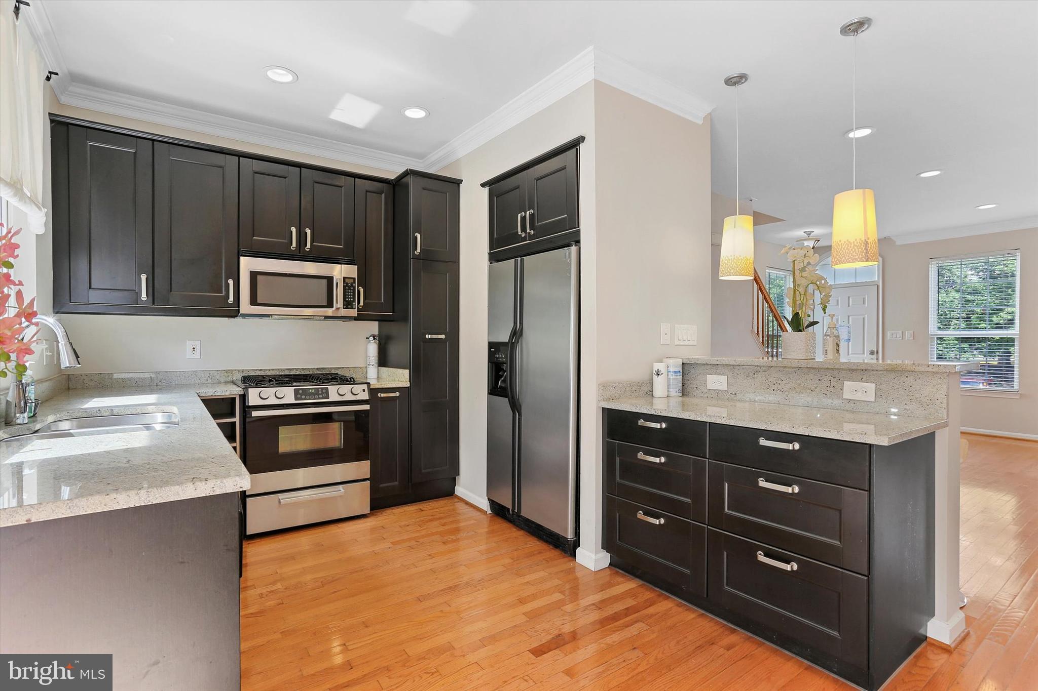 LEE OVERLOOK - Residential Lease