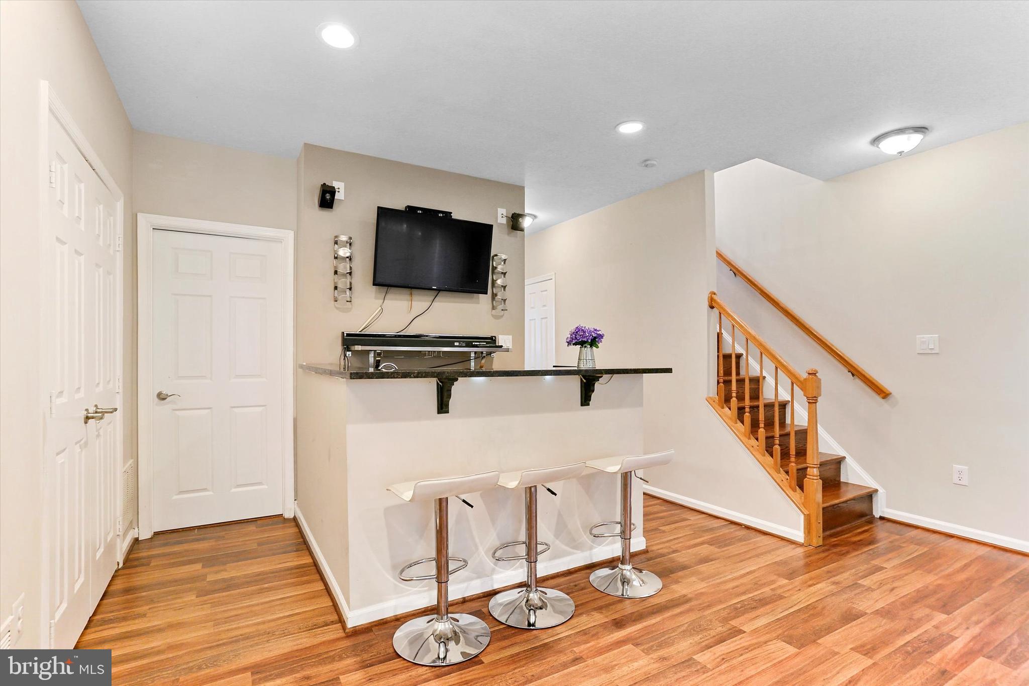 LEE OVERLOOK - Residential Lease