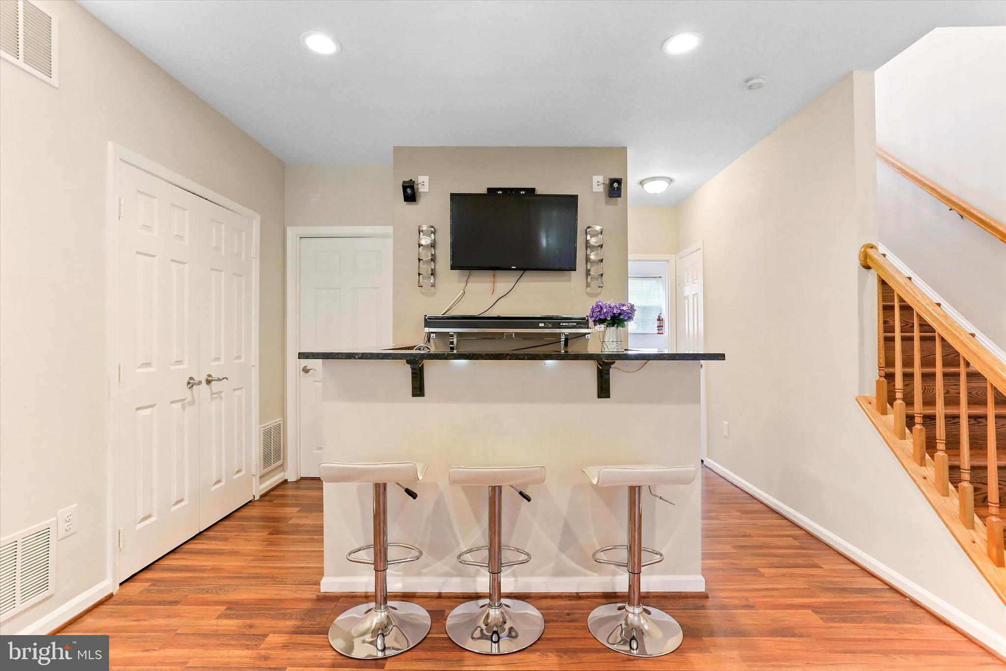 LEE OVERLOOK - Residential Lease