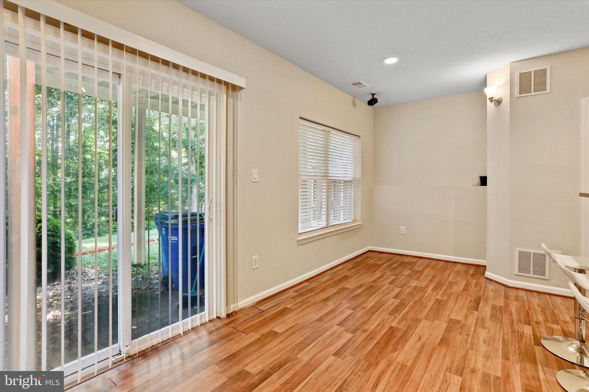 LEE OVERLOOK - Residential Lease