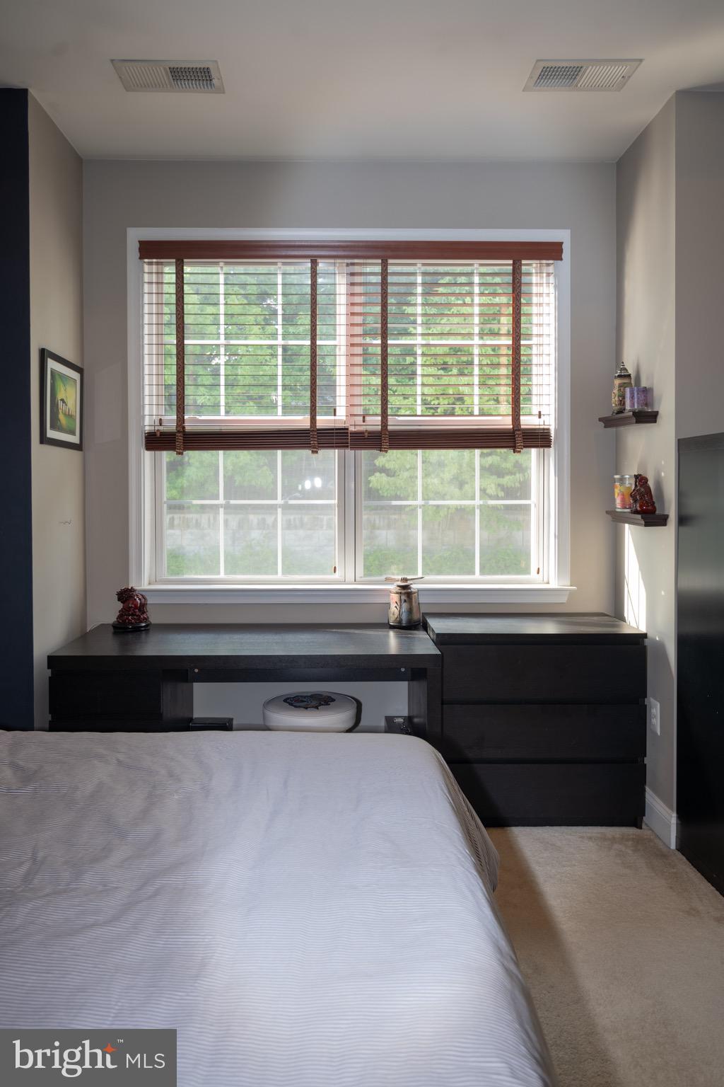 ALCOVA HEIGHTS - Residential Lease