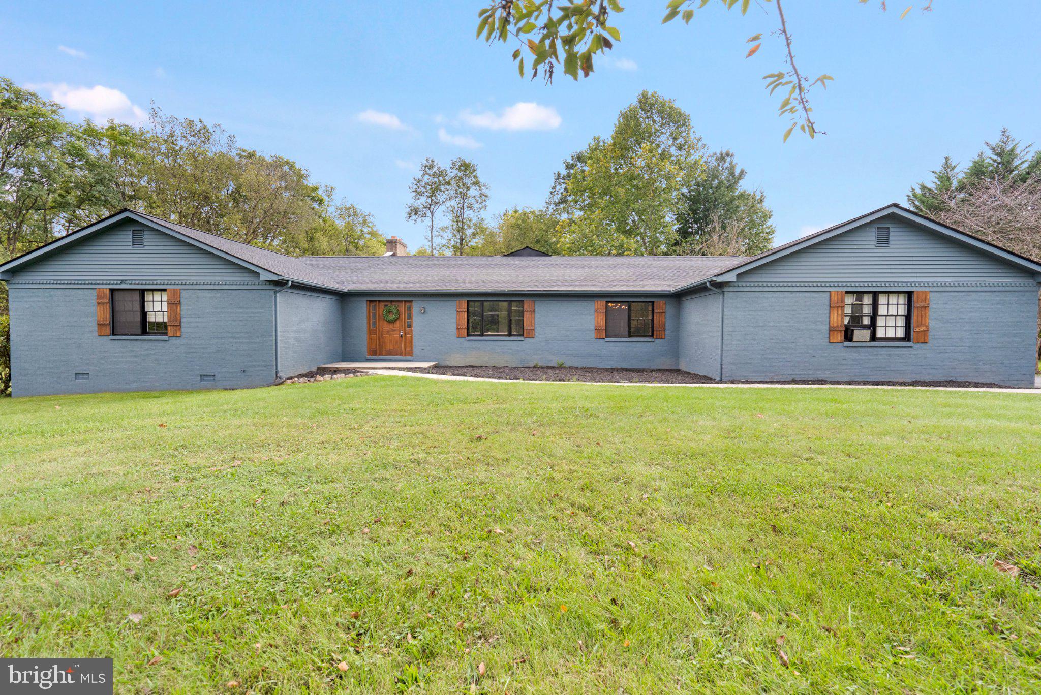 492 ELLA DRIVE