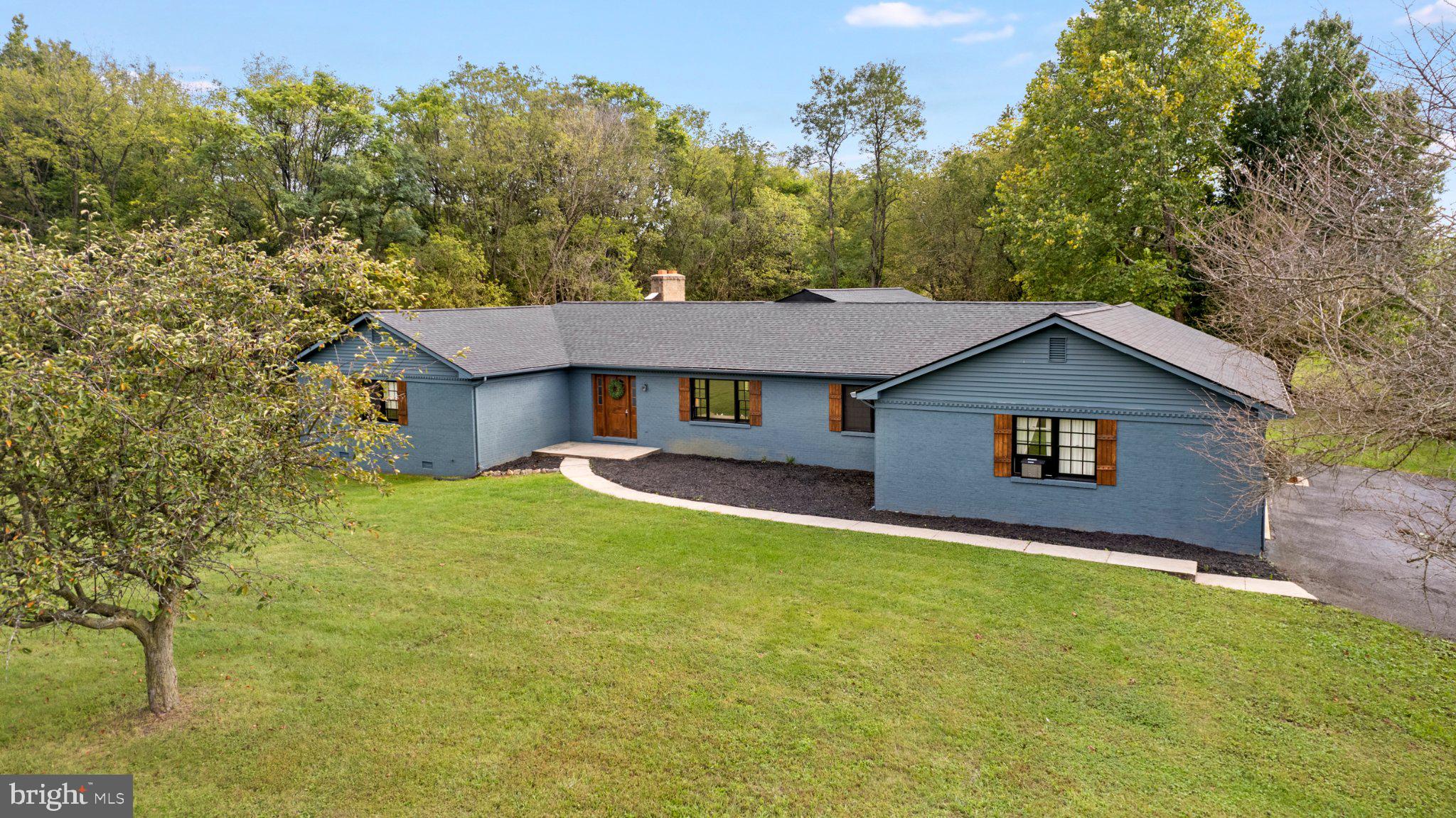 492 ELLA DRIVE